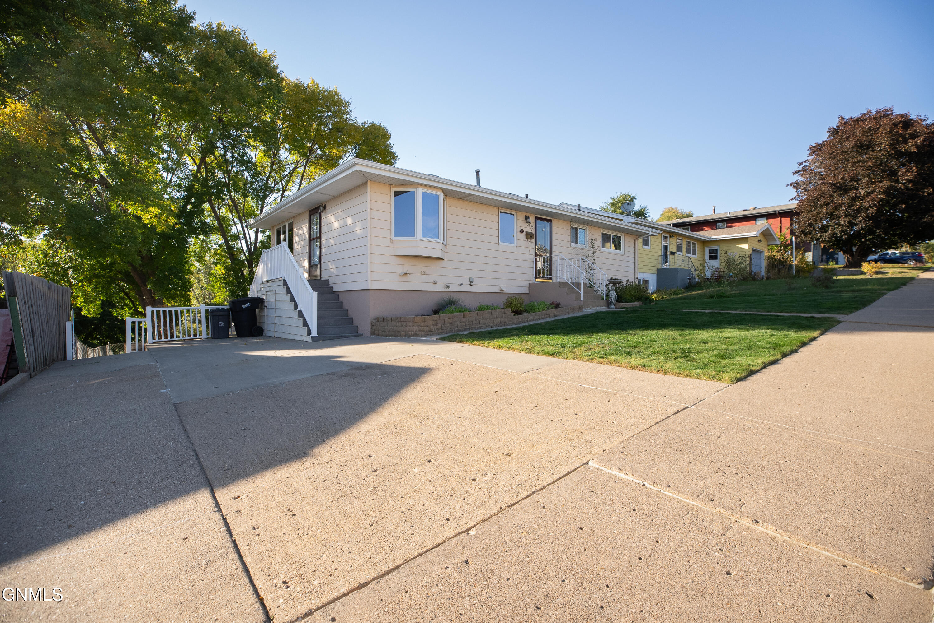 main property photo 53