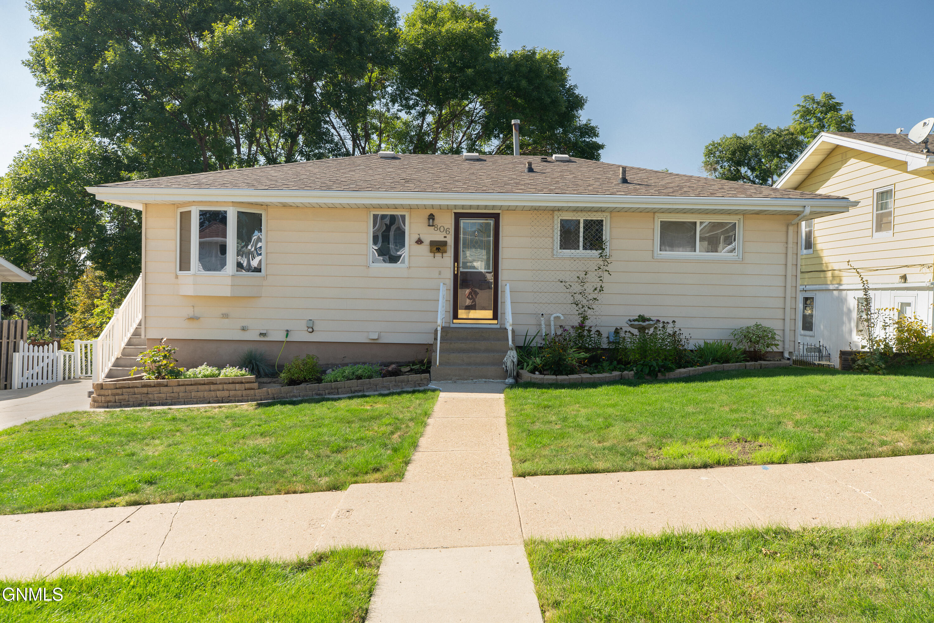 main property photo 56