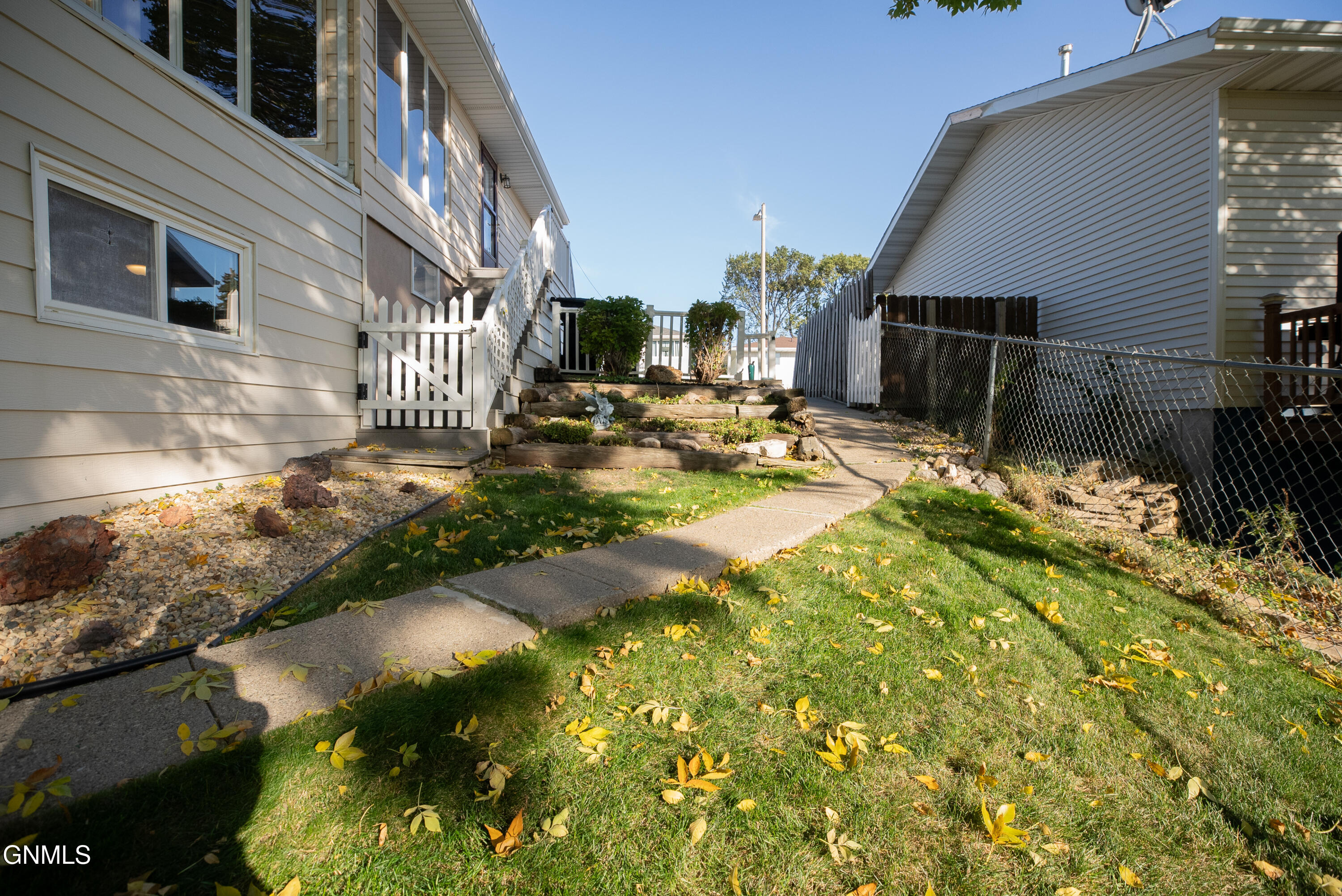 main property photo 61