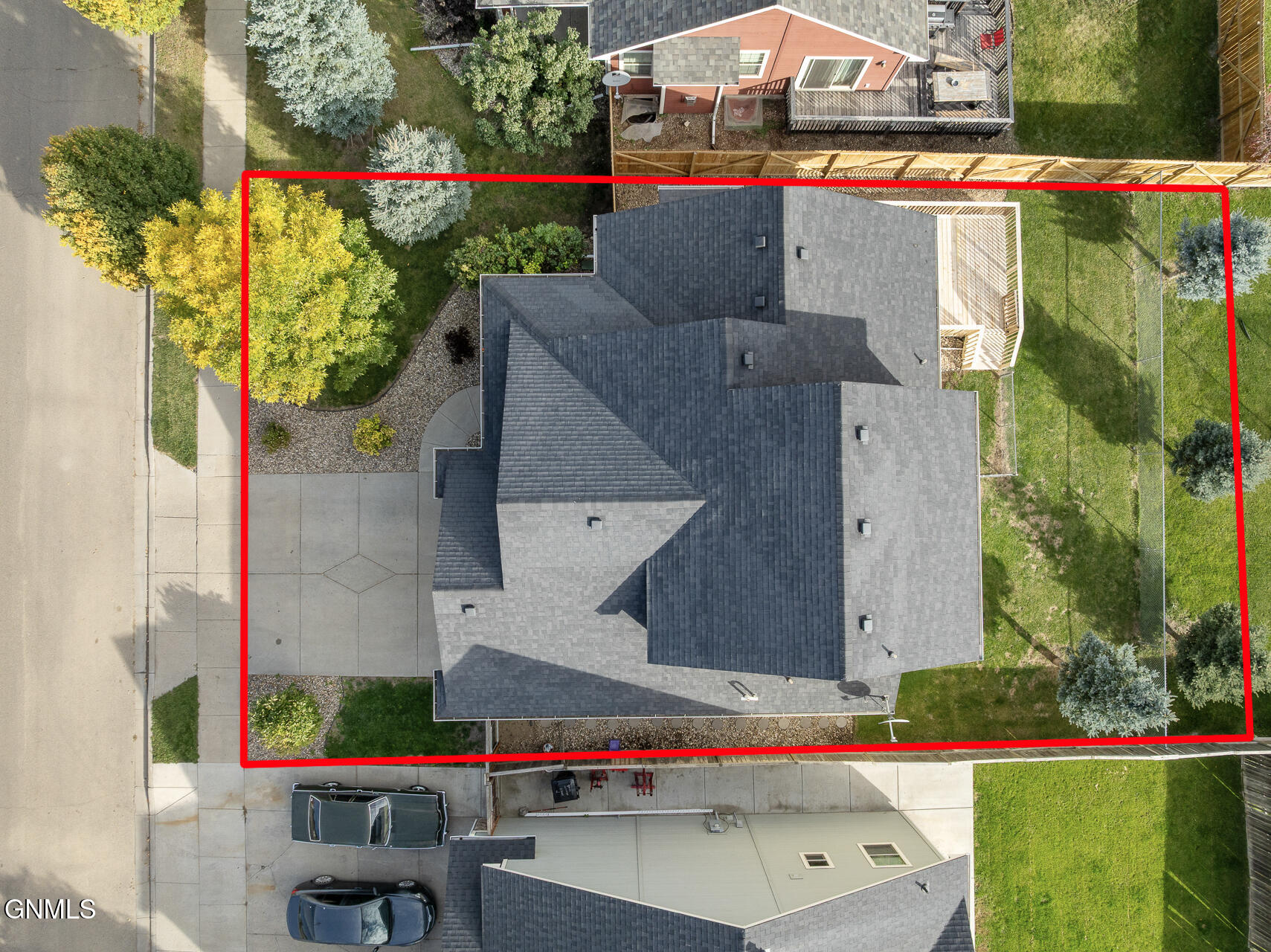 main property photo 41