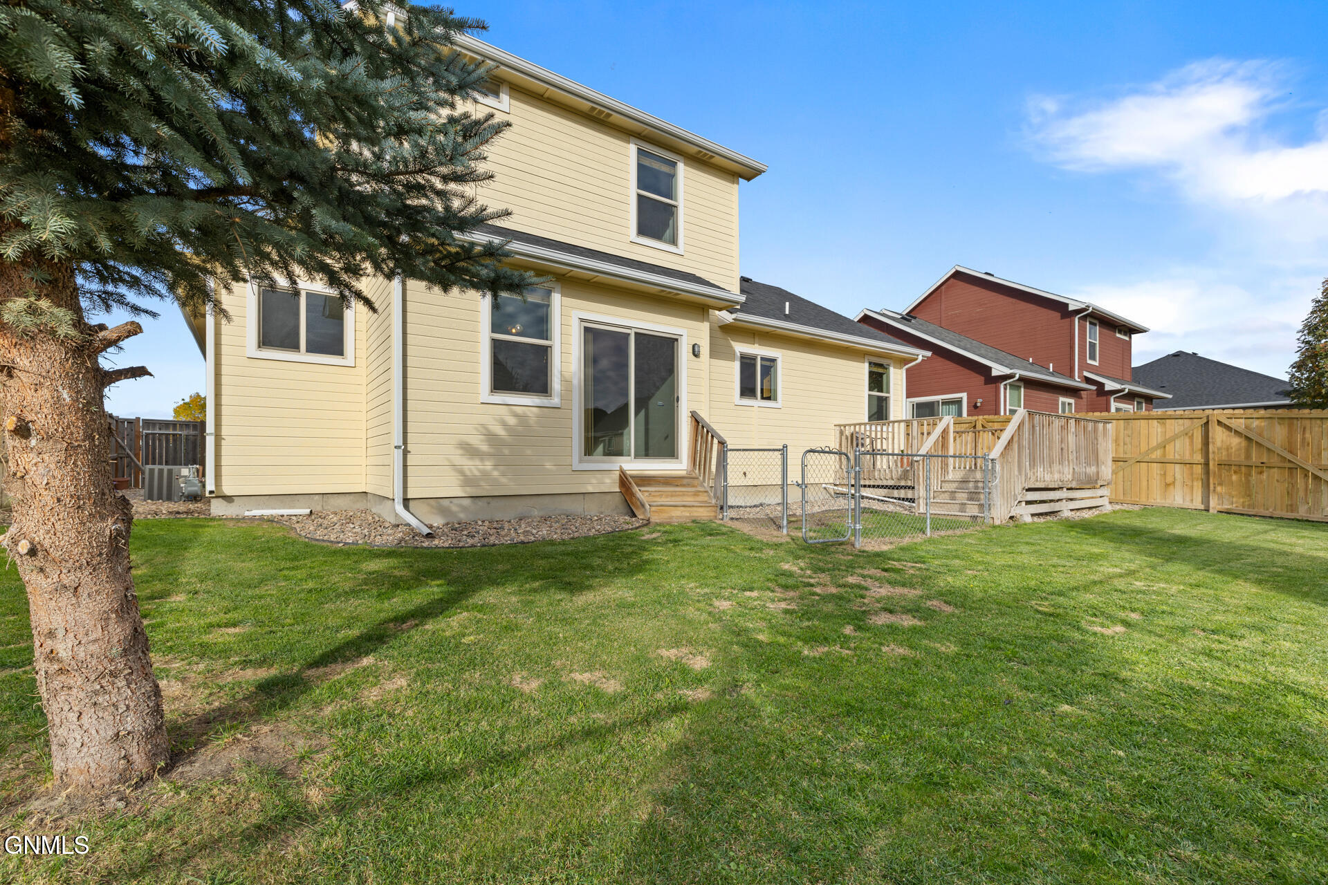 main property photo 6