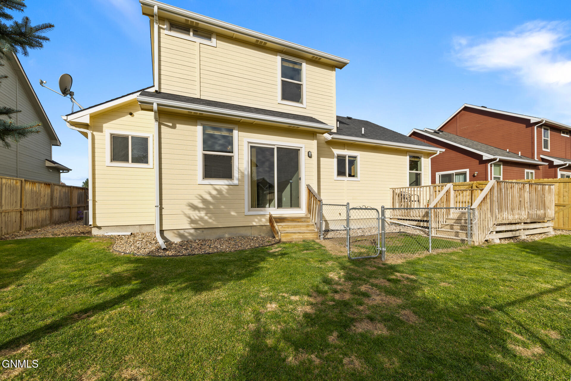 main property photo 7