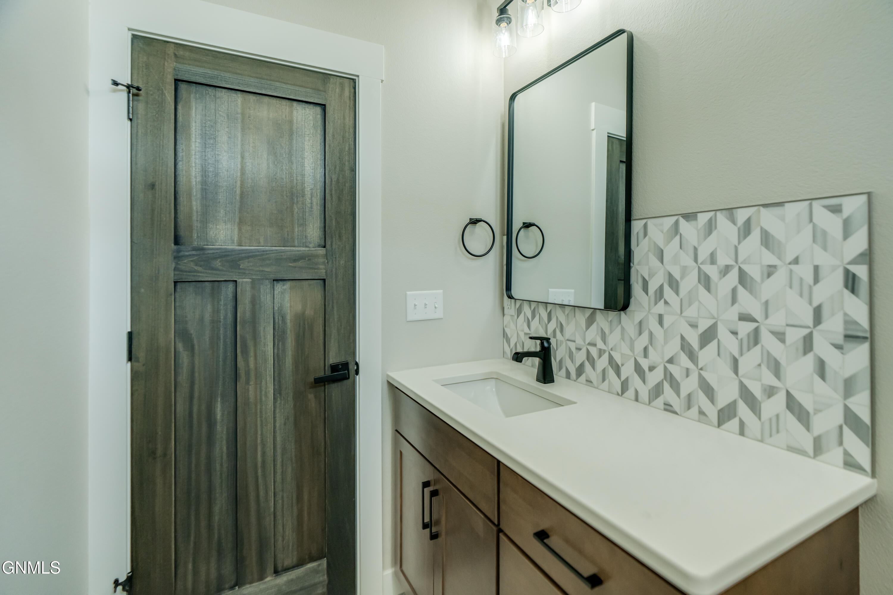 main property photo 67