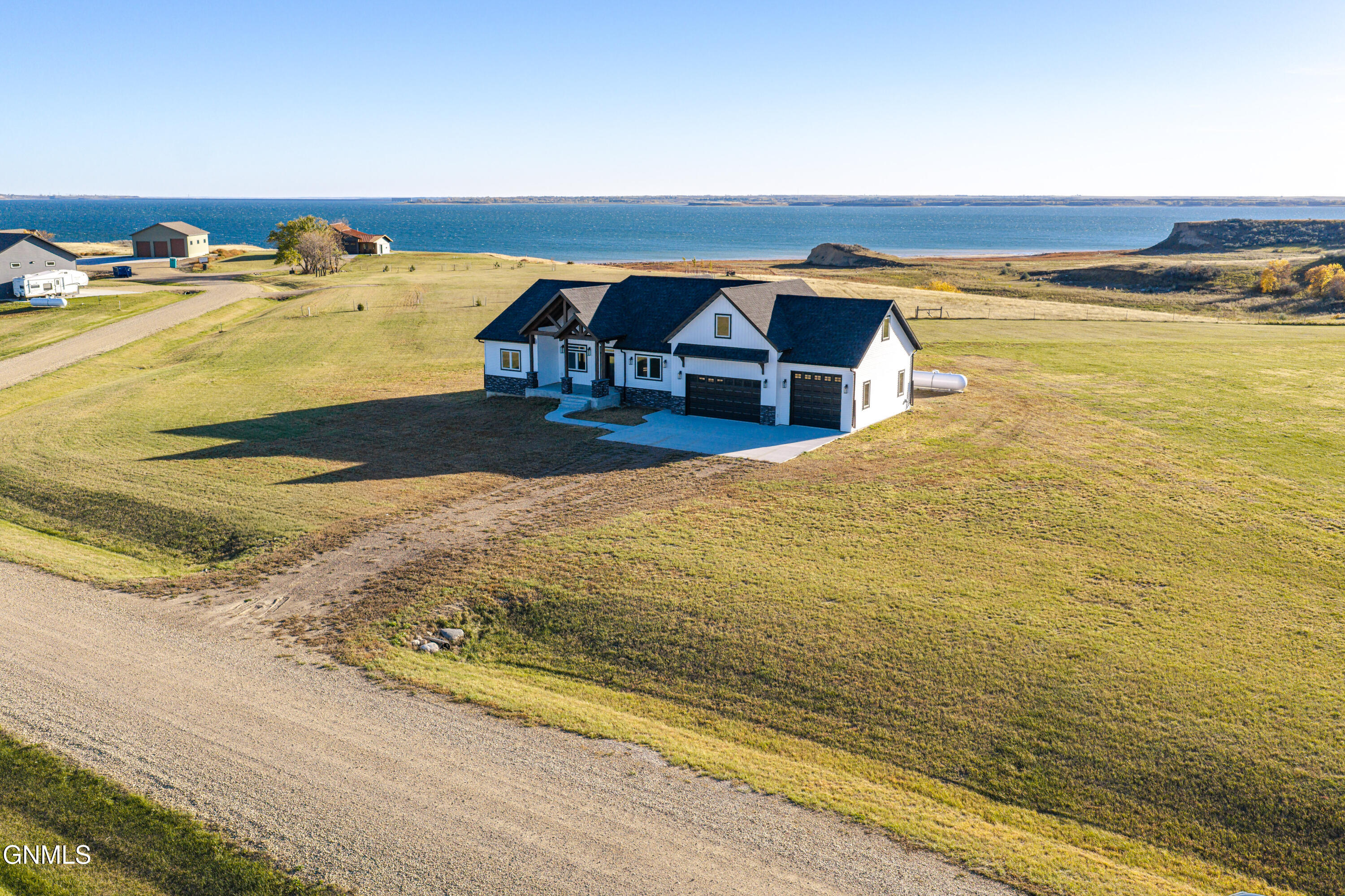 main property photo 92