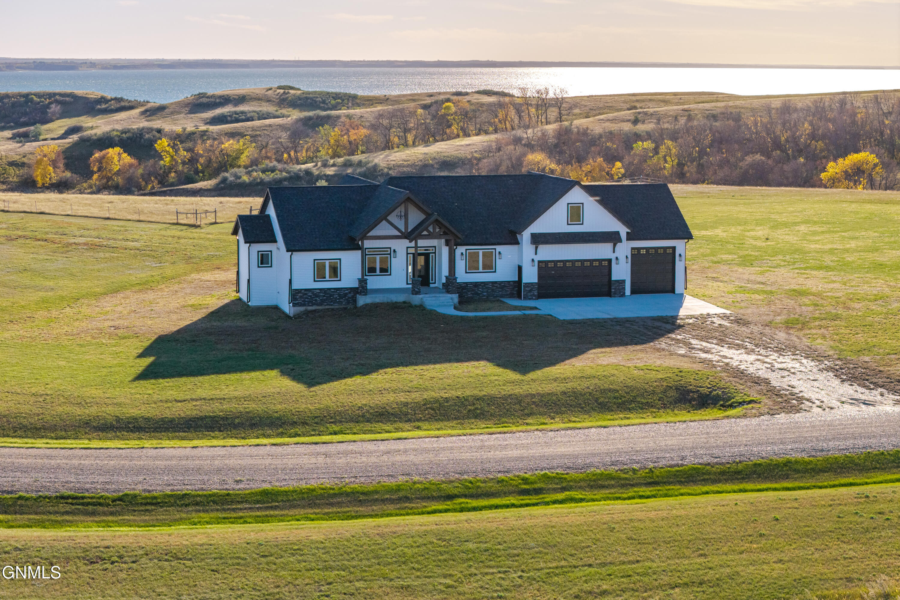 main property photo 99