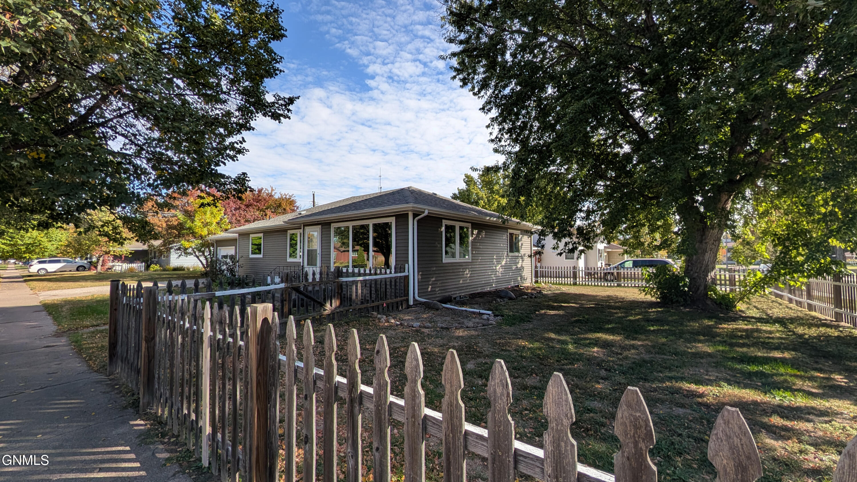 main property photo 39