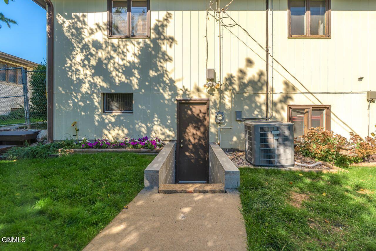 main property photo 46