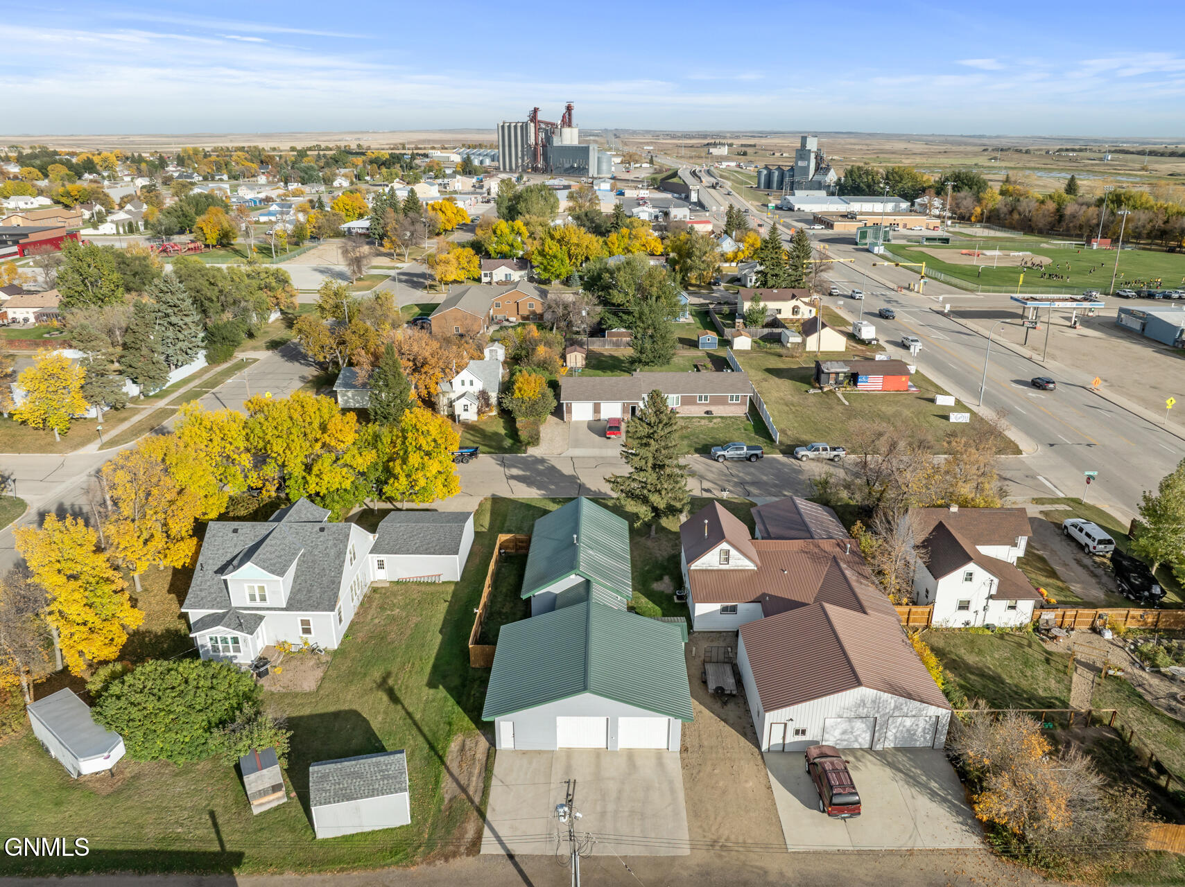 main property photo 10