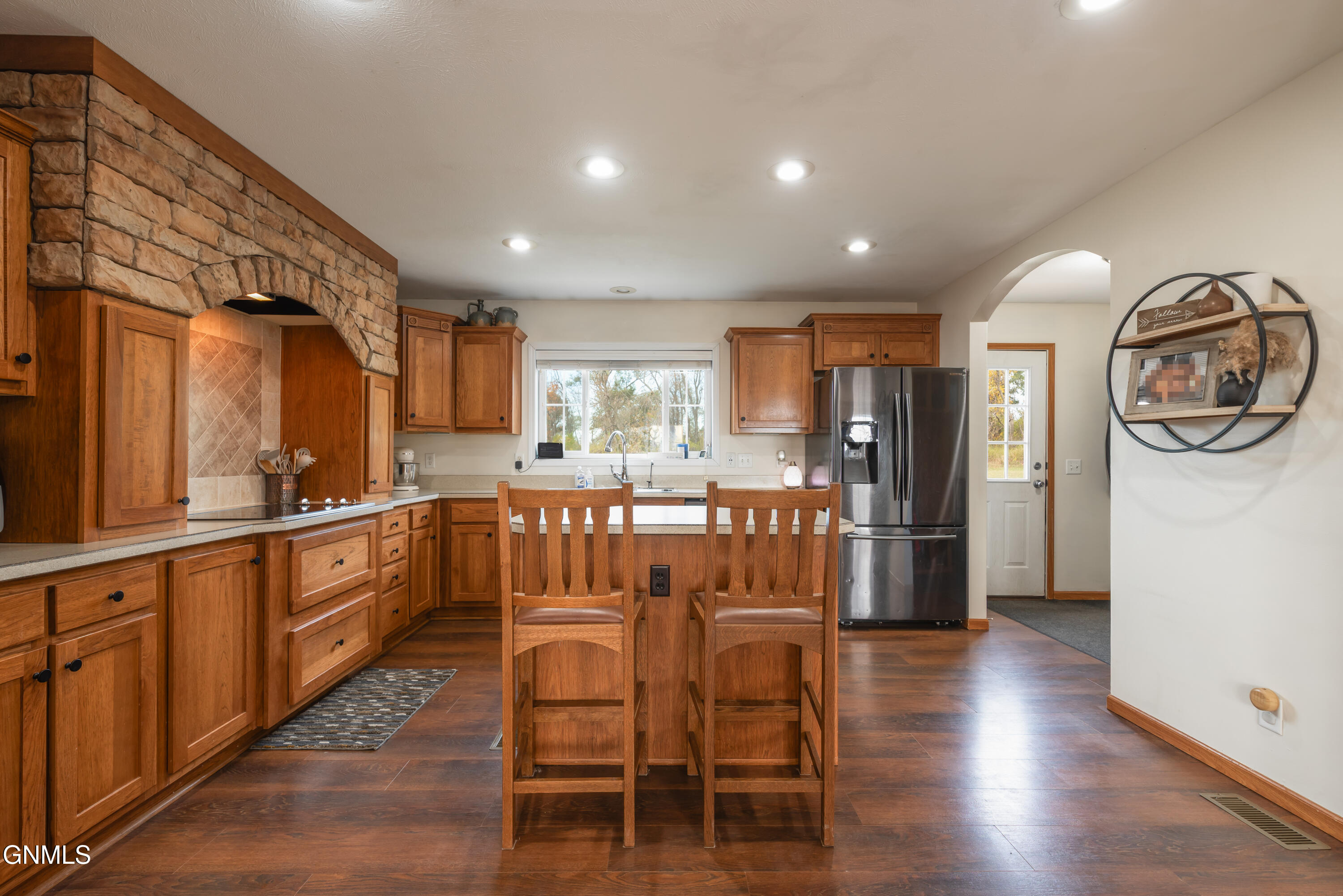 main property photo 25