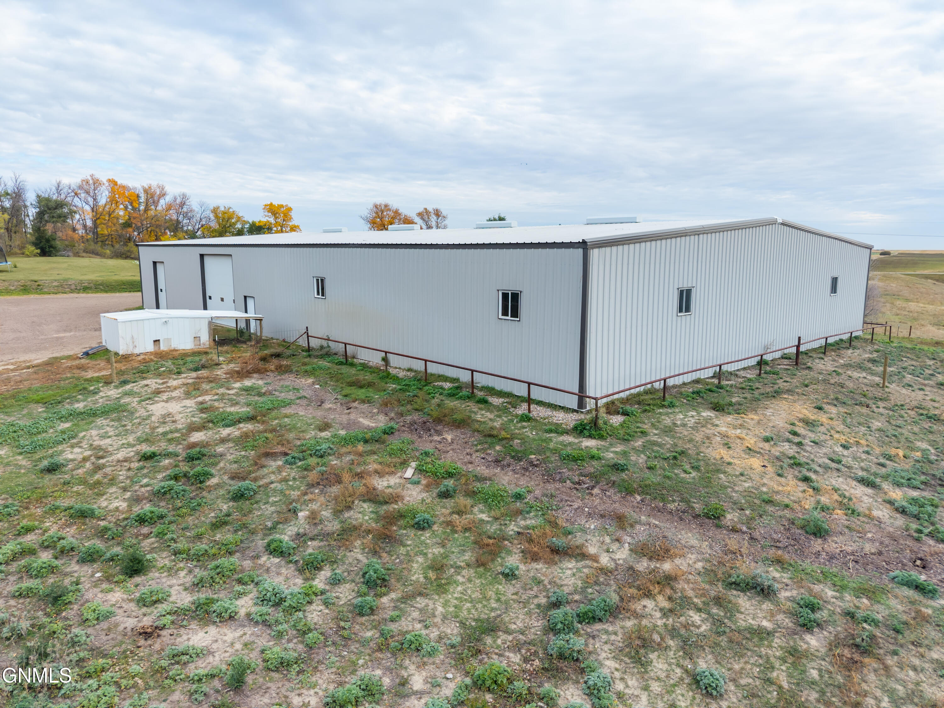 main property photo 44