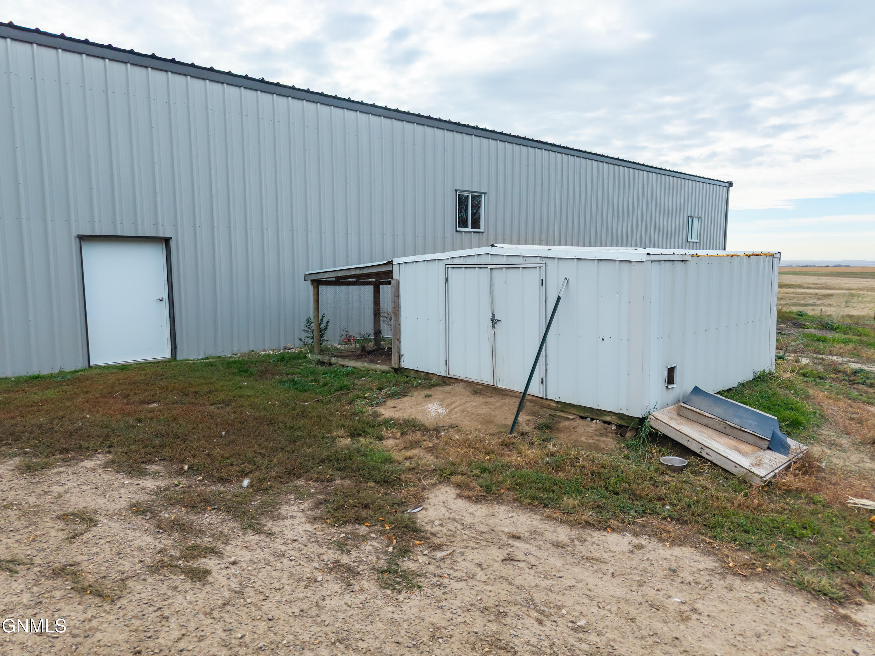 main property photo 46