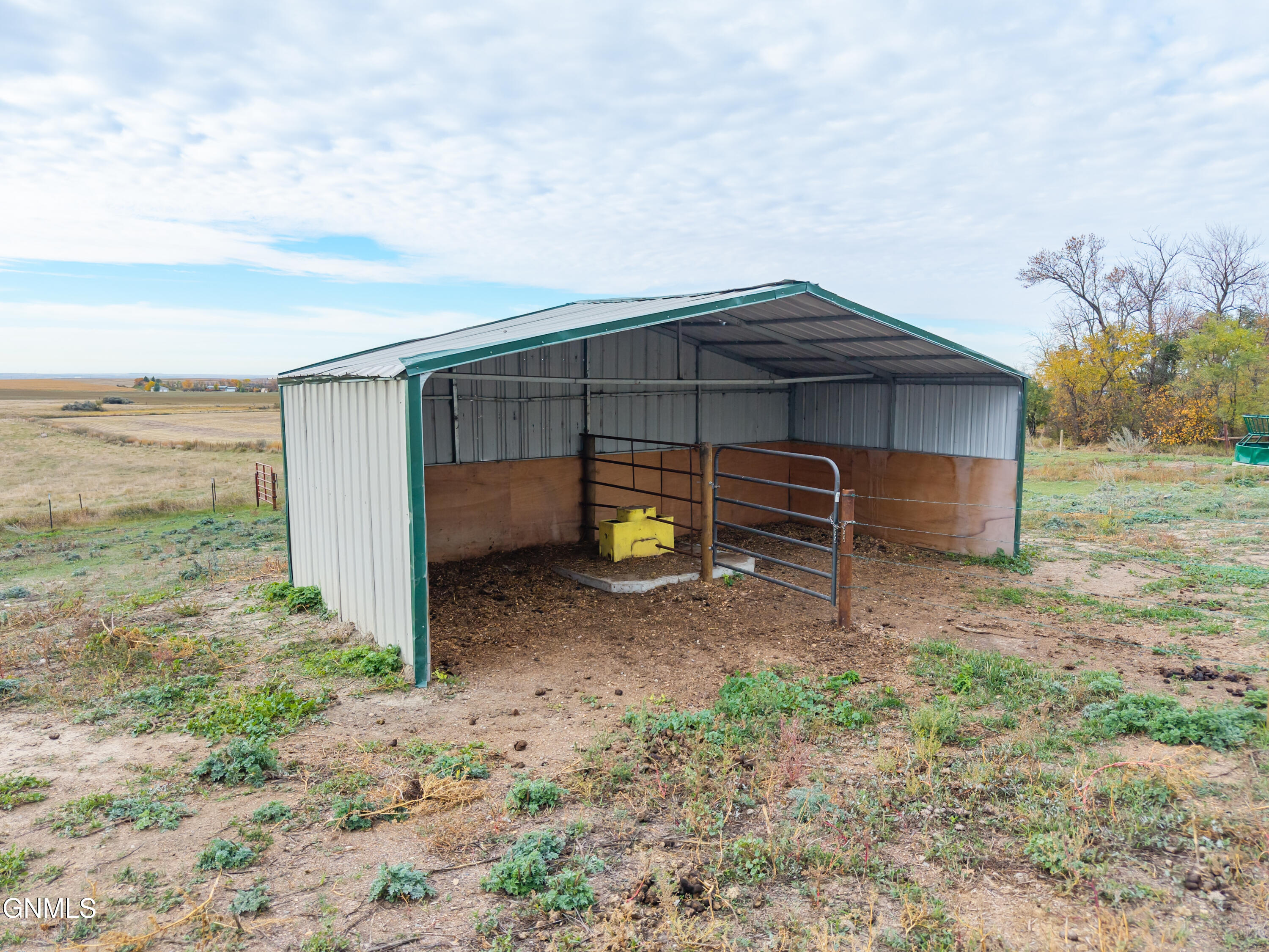 main property photo 48
