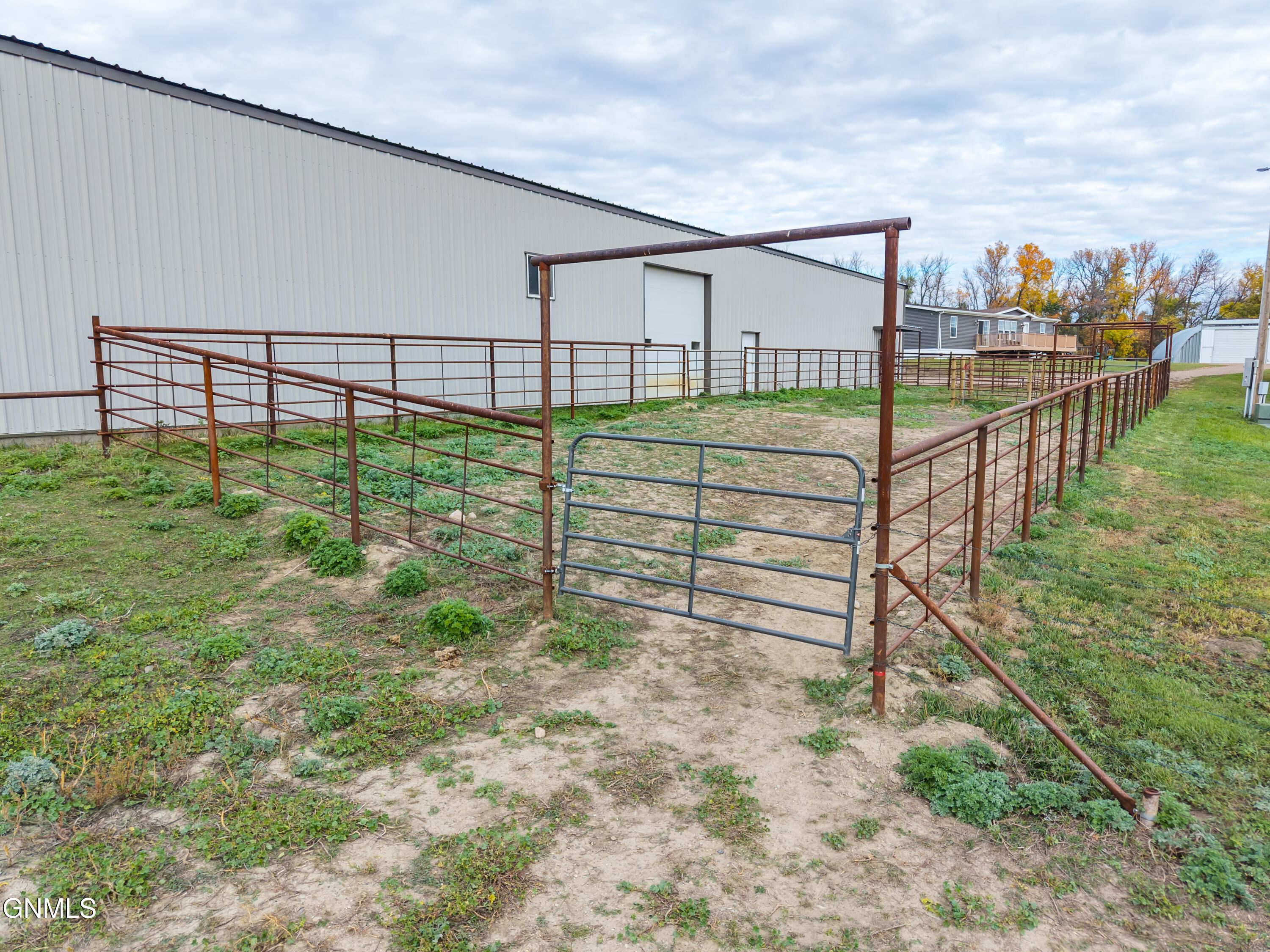 main property photo 49