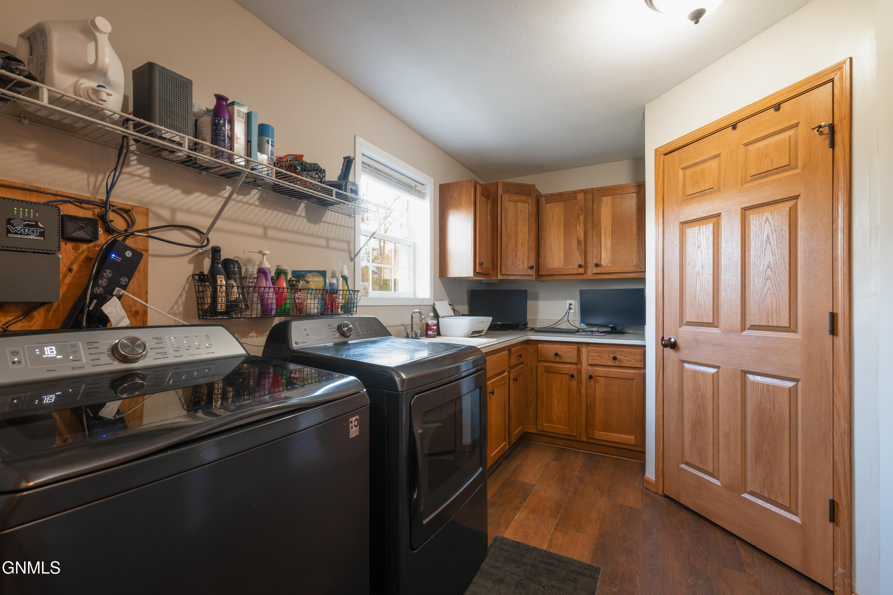 main property photo 6