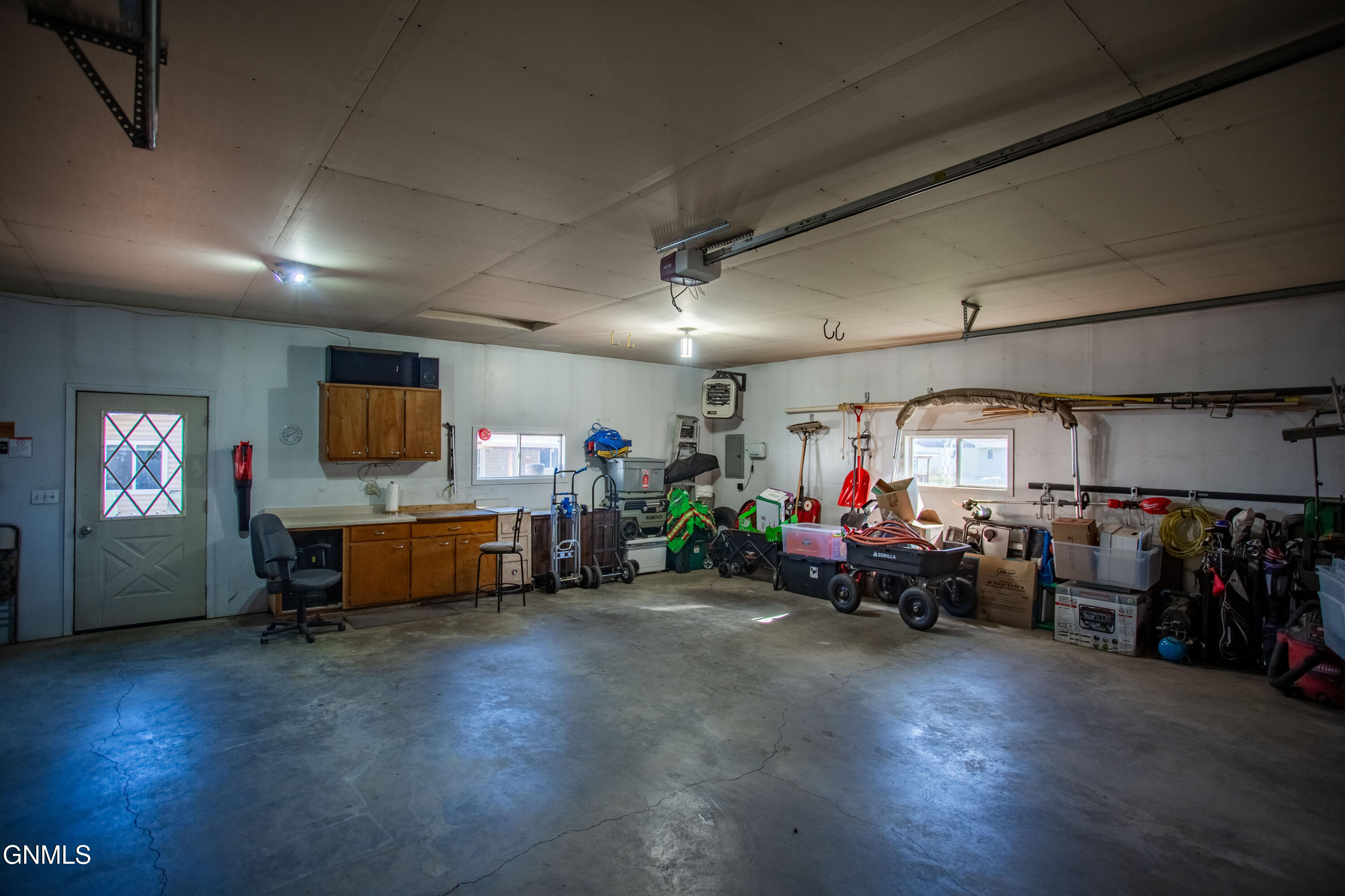 main property photo 51