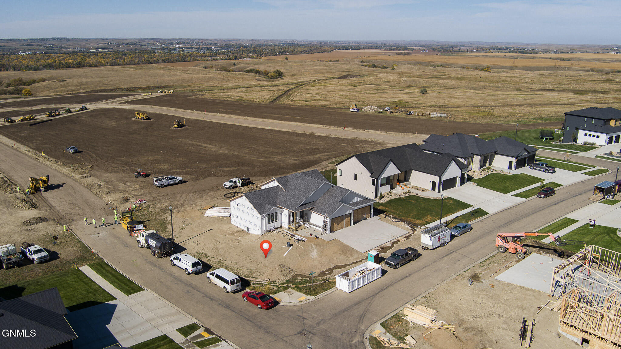 main property photo 13