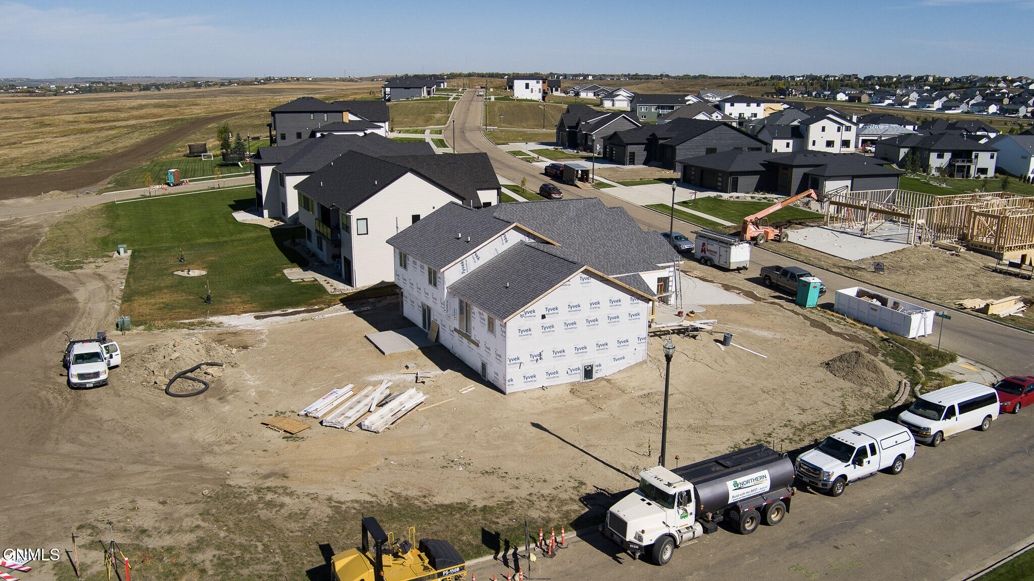 main property photo 17