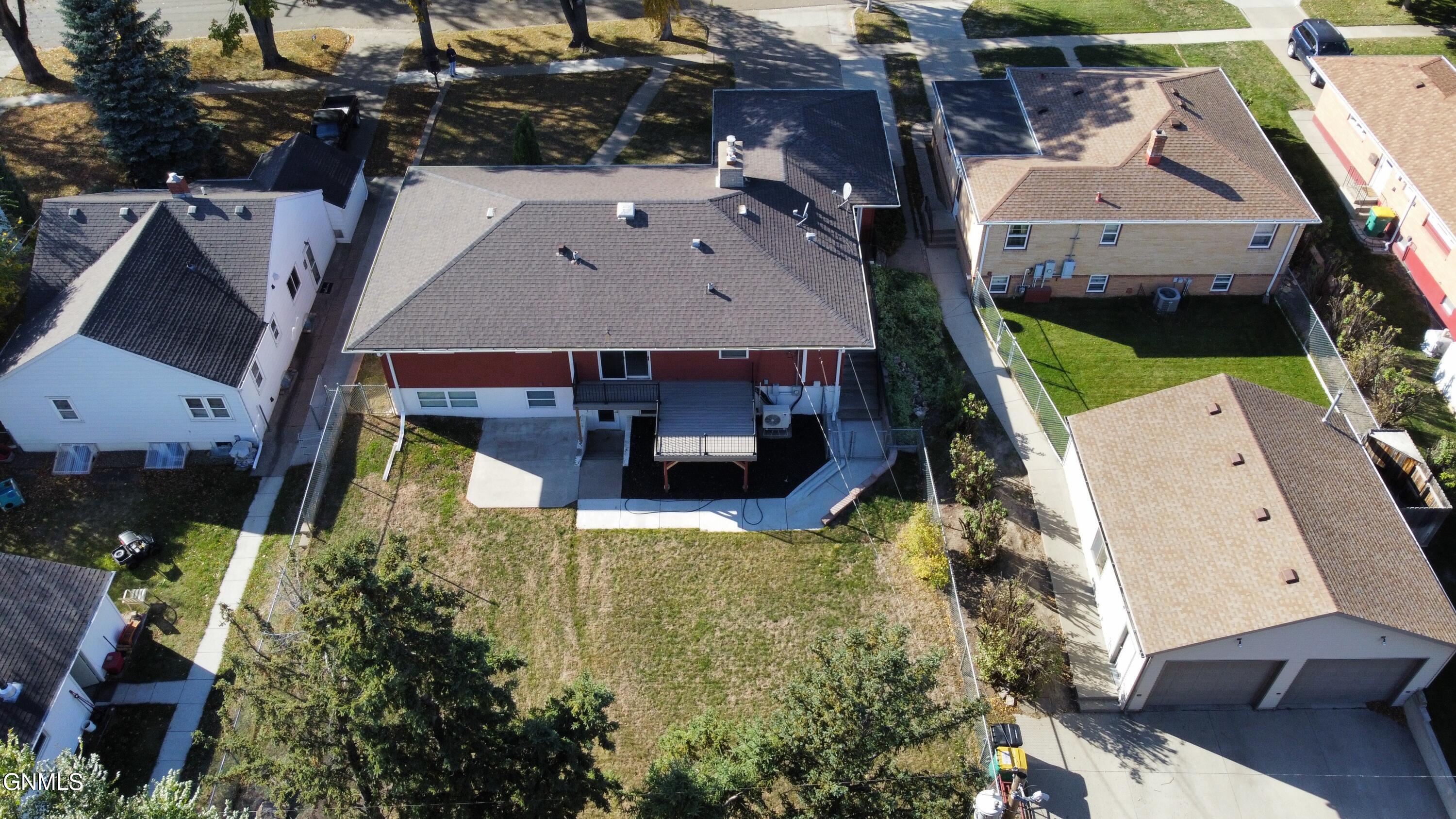 main property photo 39