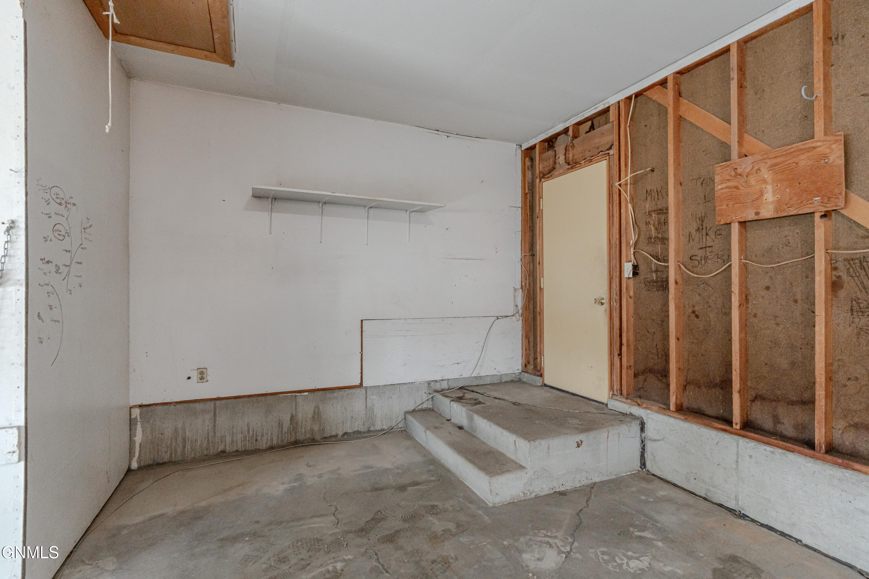 main property photo 69