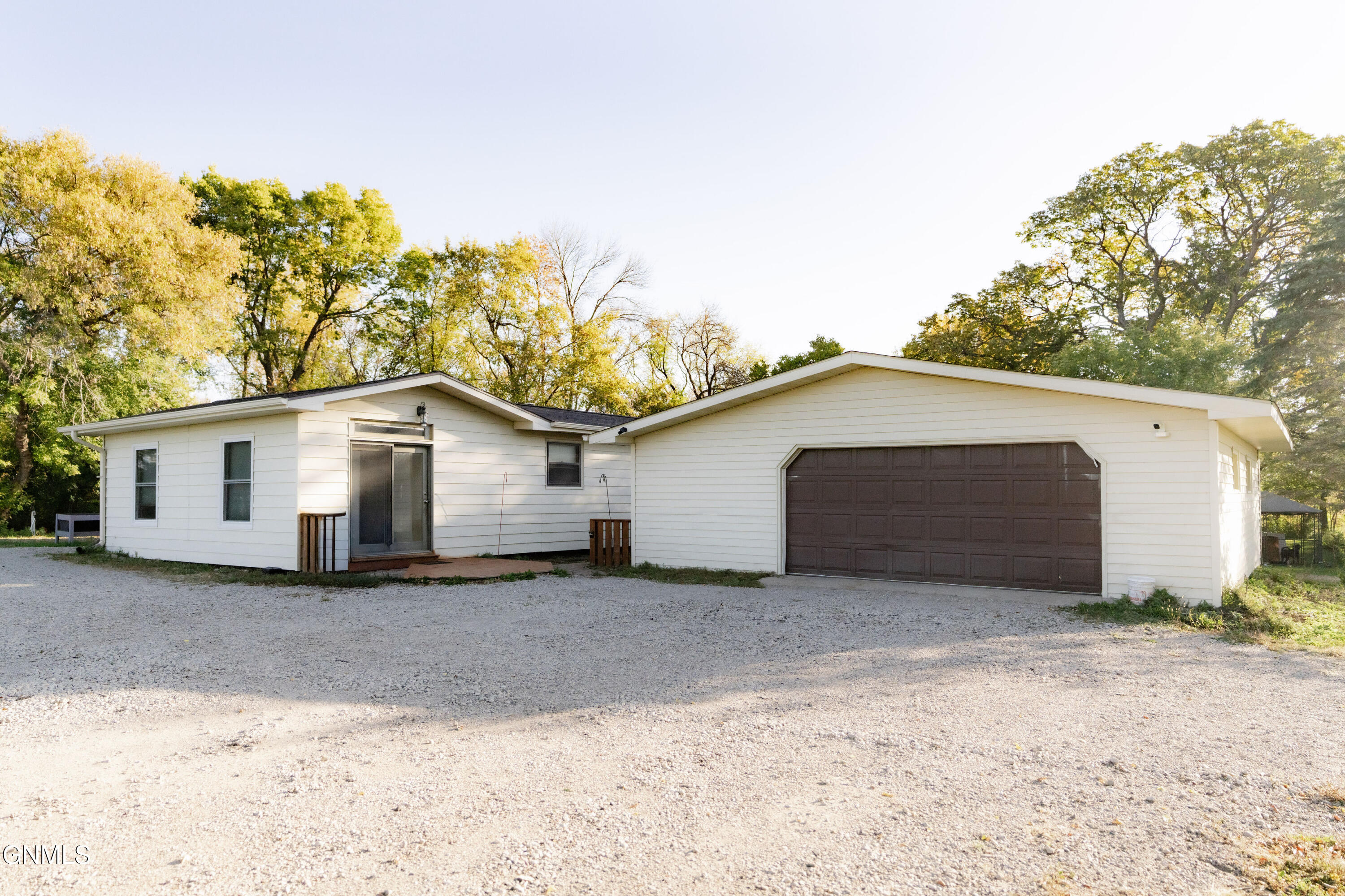main property photo 60