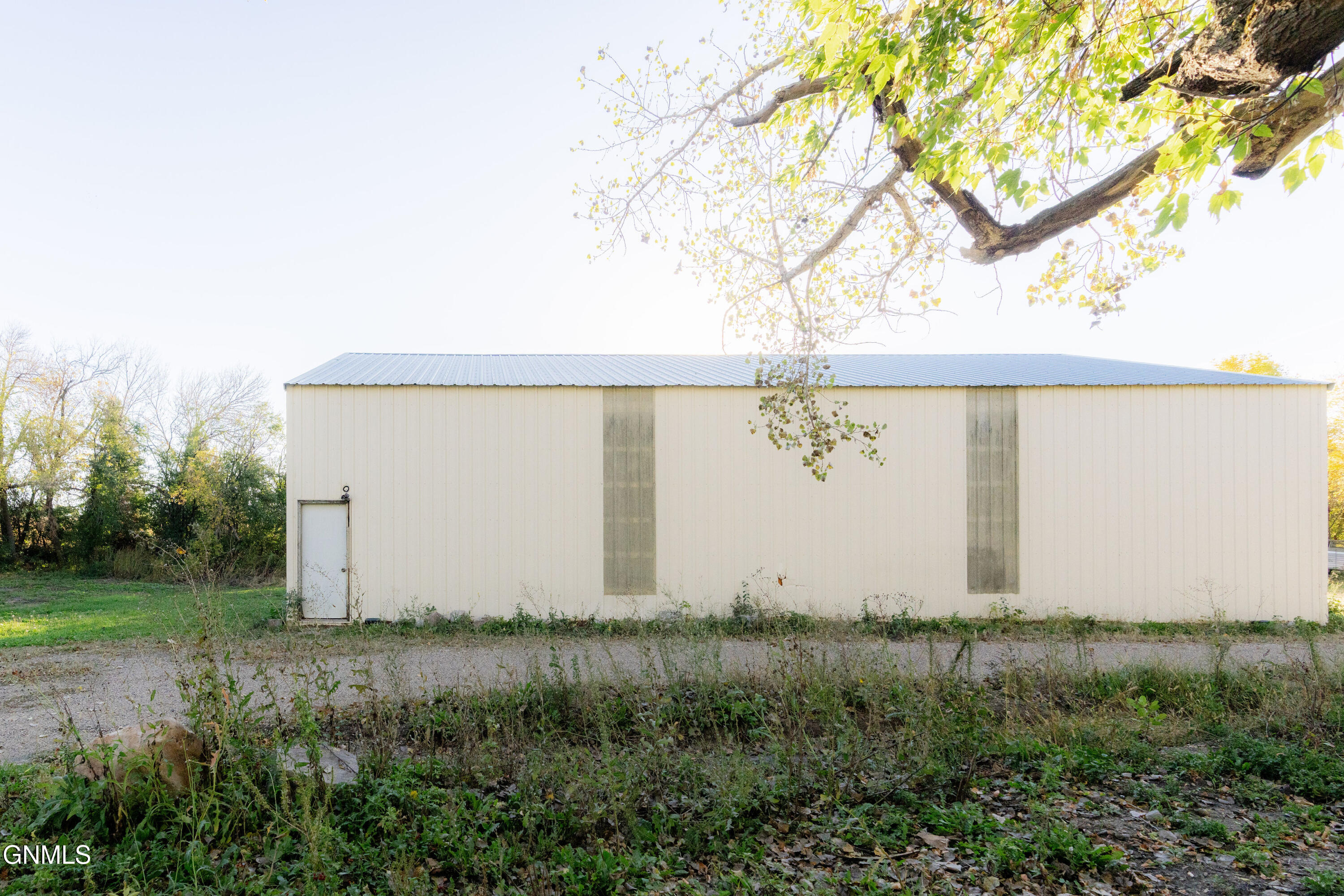 main property photo 61
