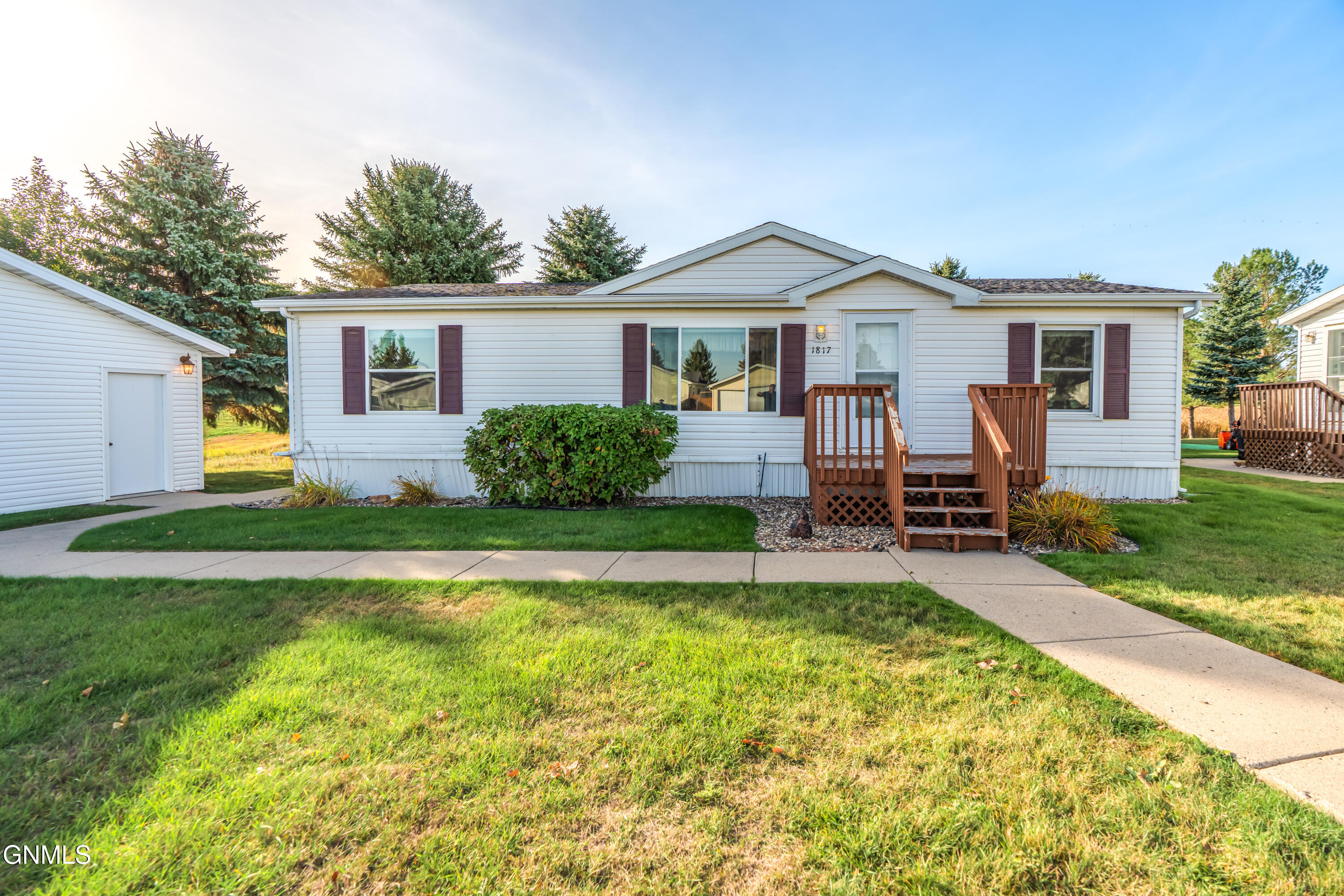 main property photo 2