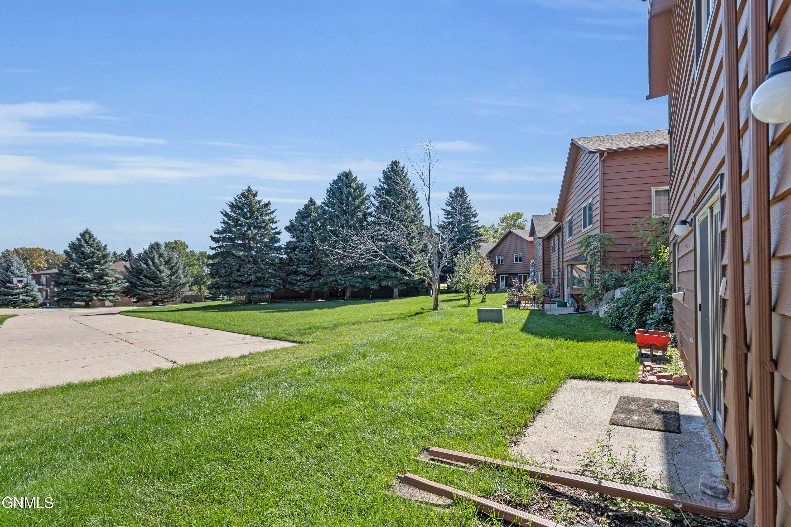 main property photo 57