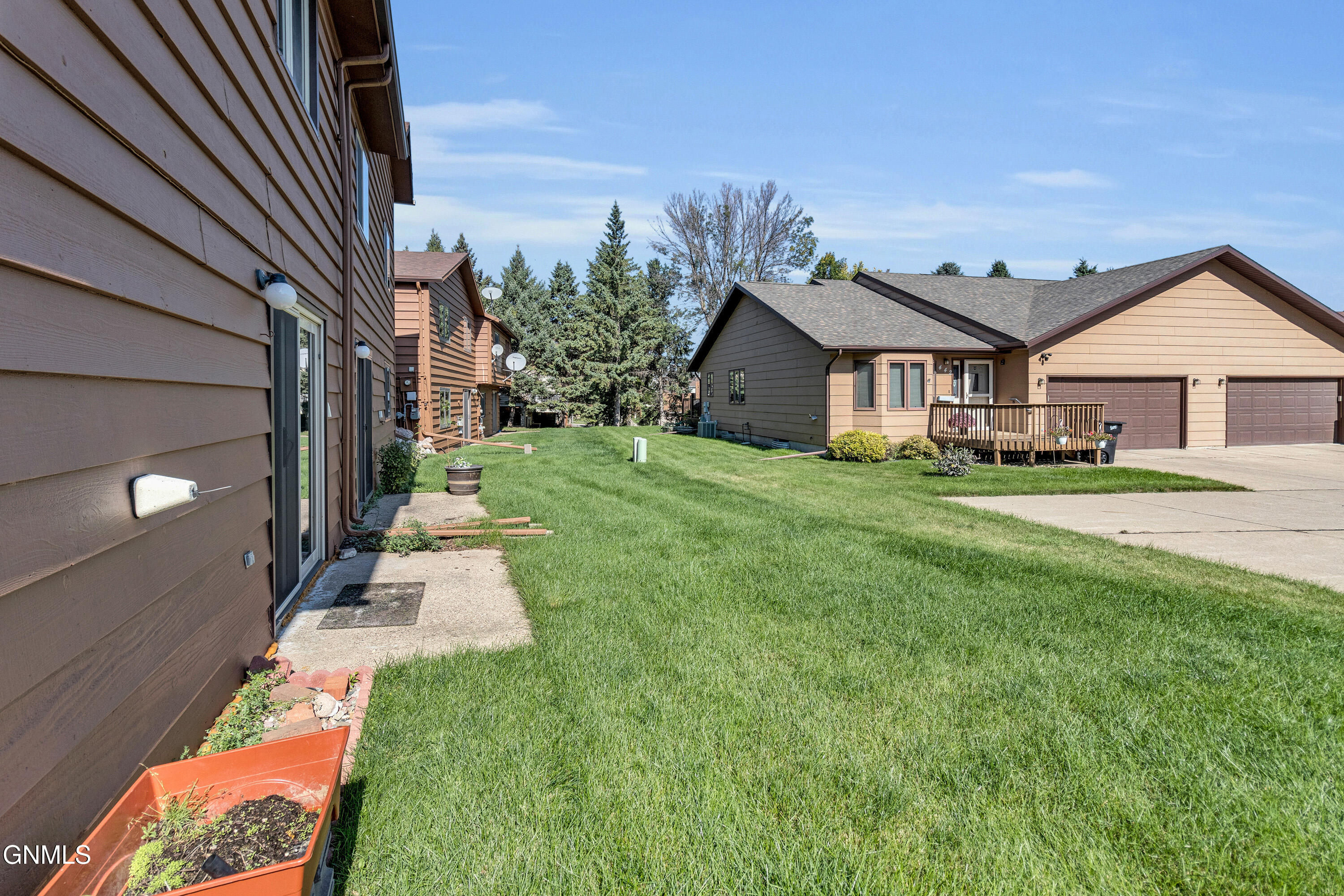 main property photo 58