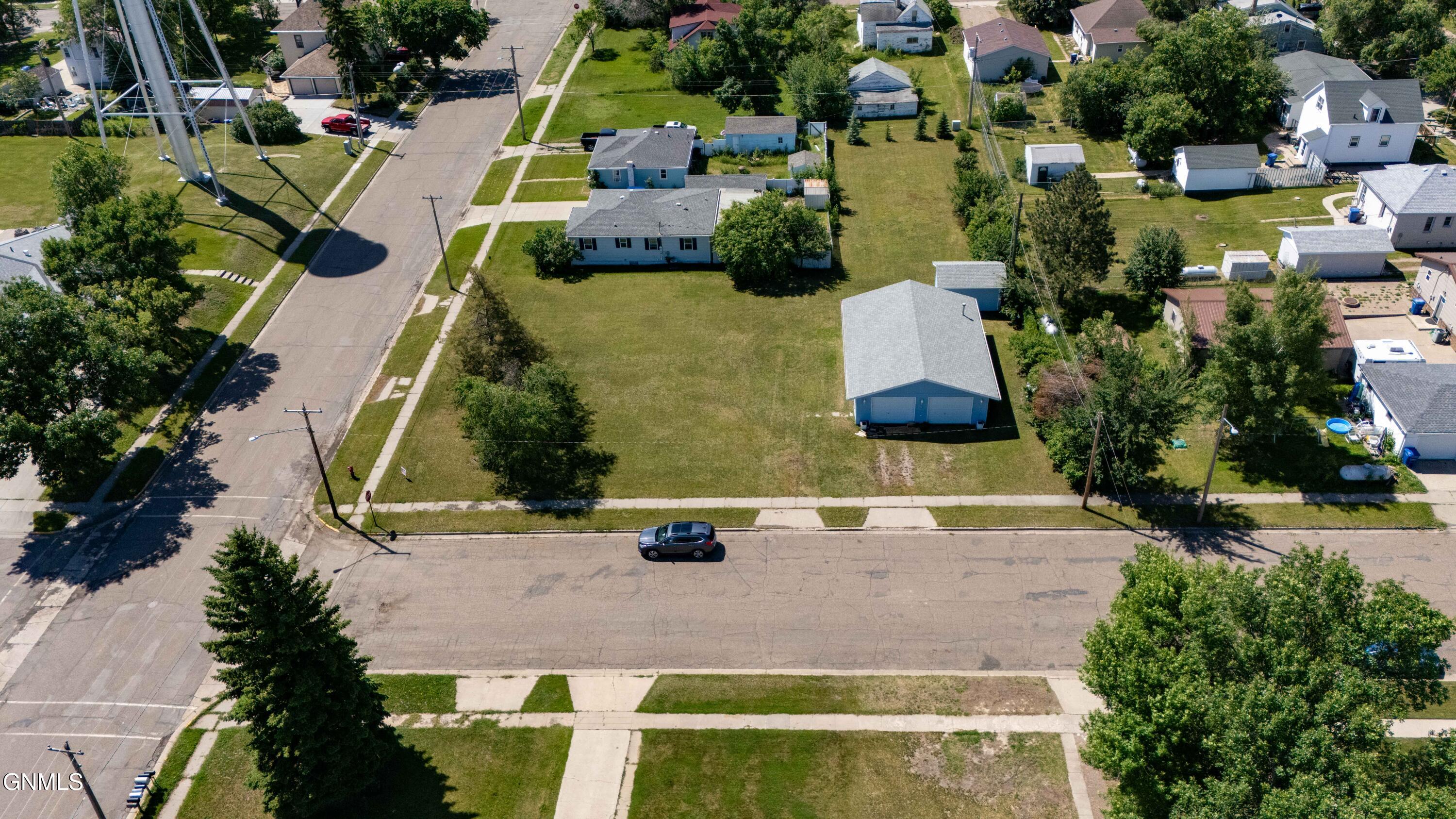 main property photo 4