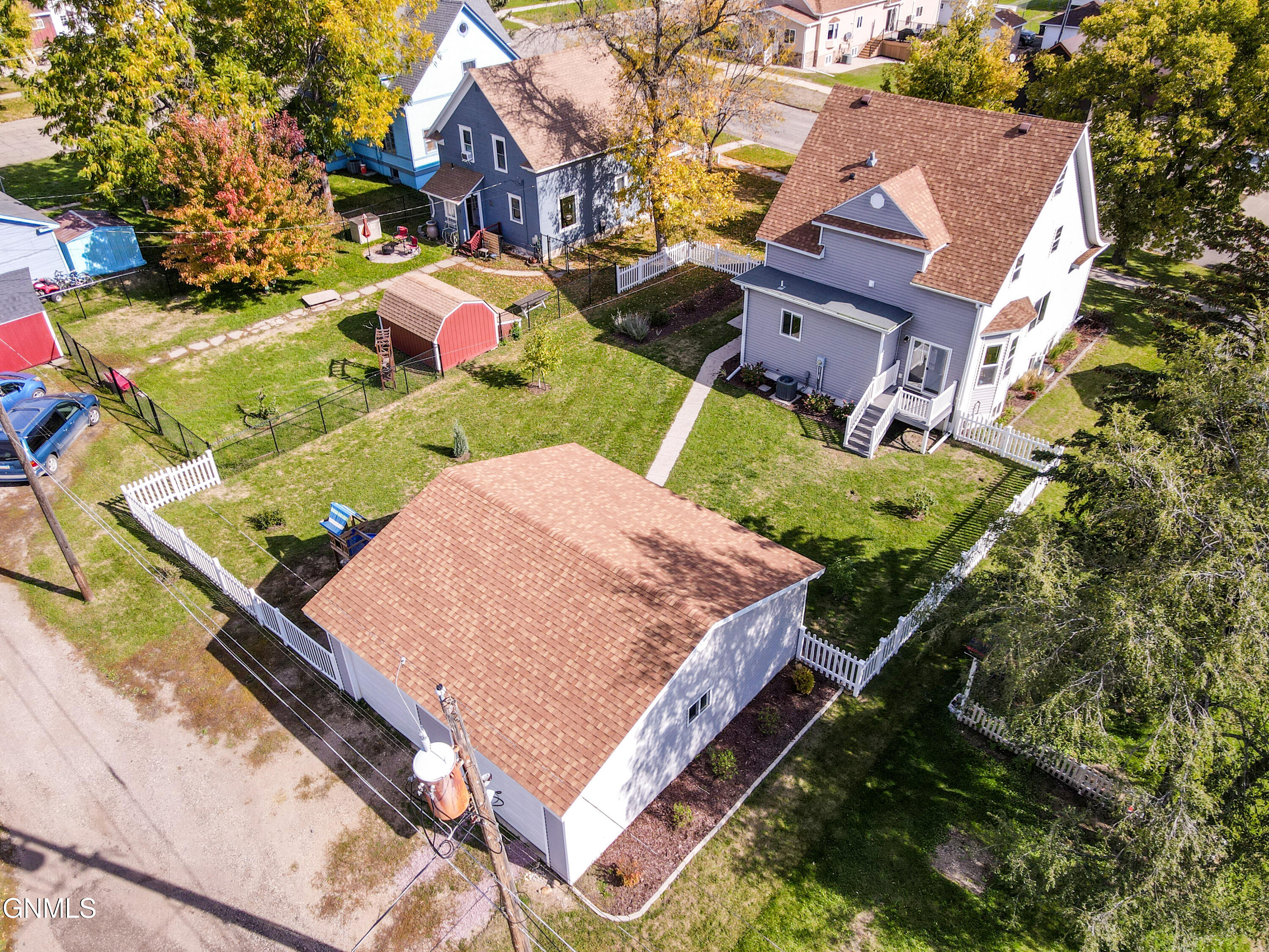 main property photo 7
