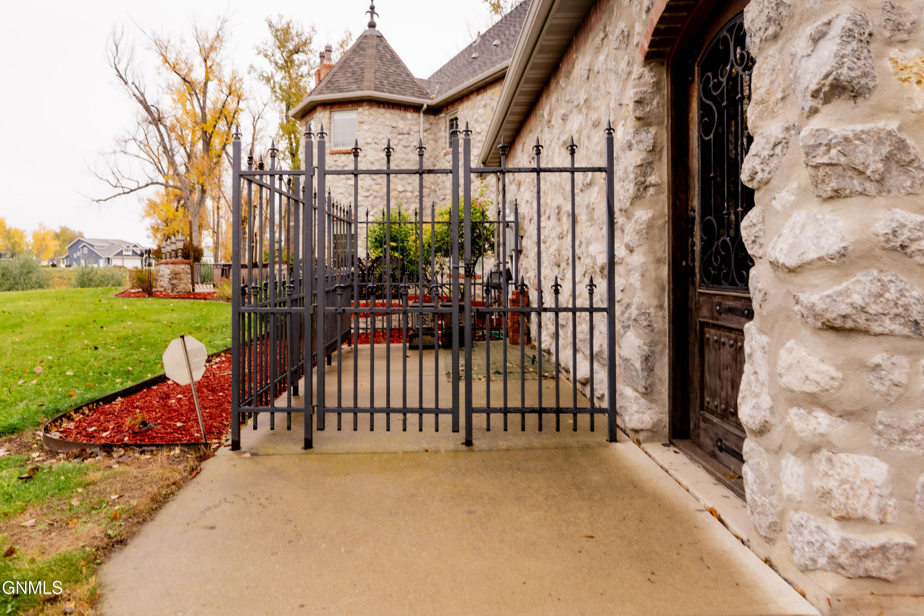 main property photo 104