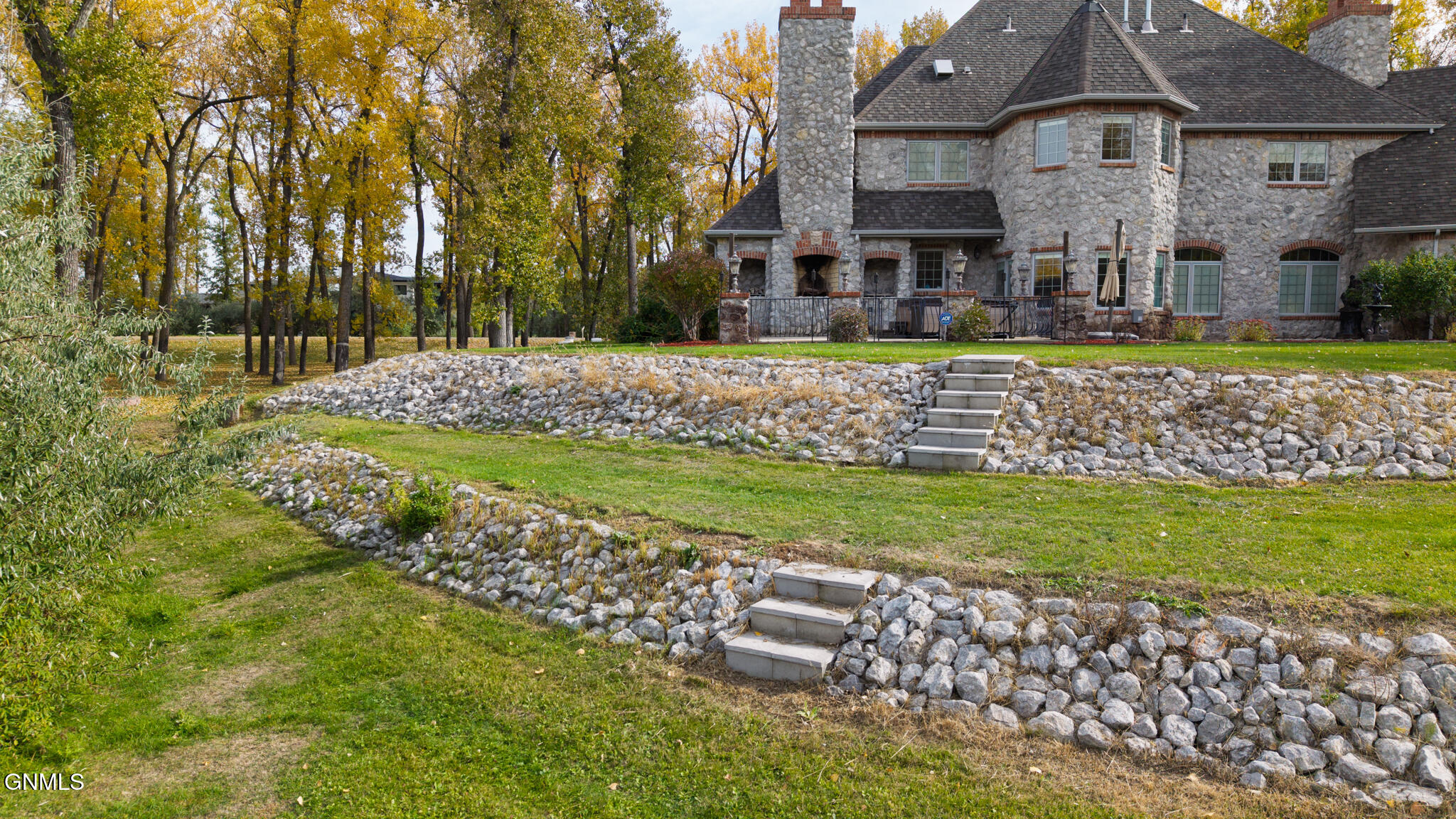 main property photo 128