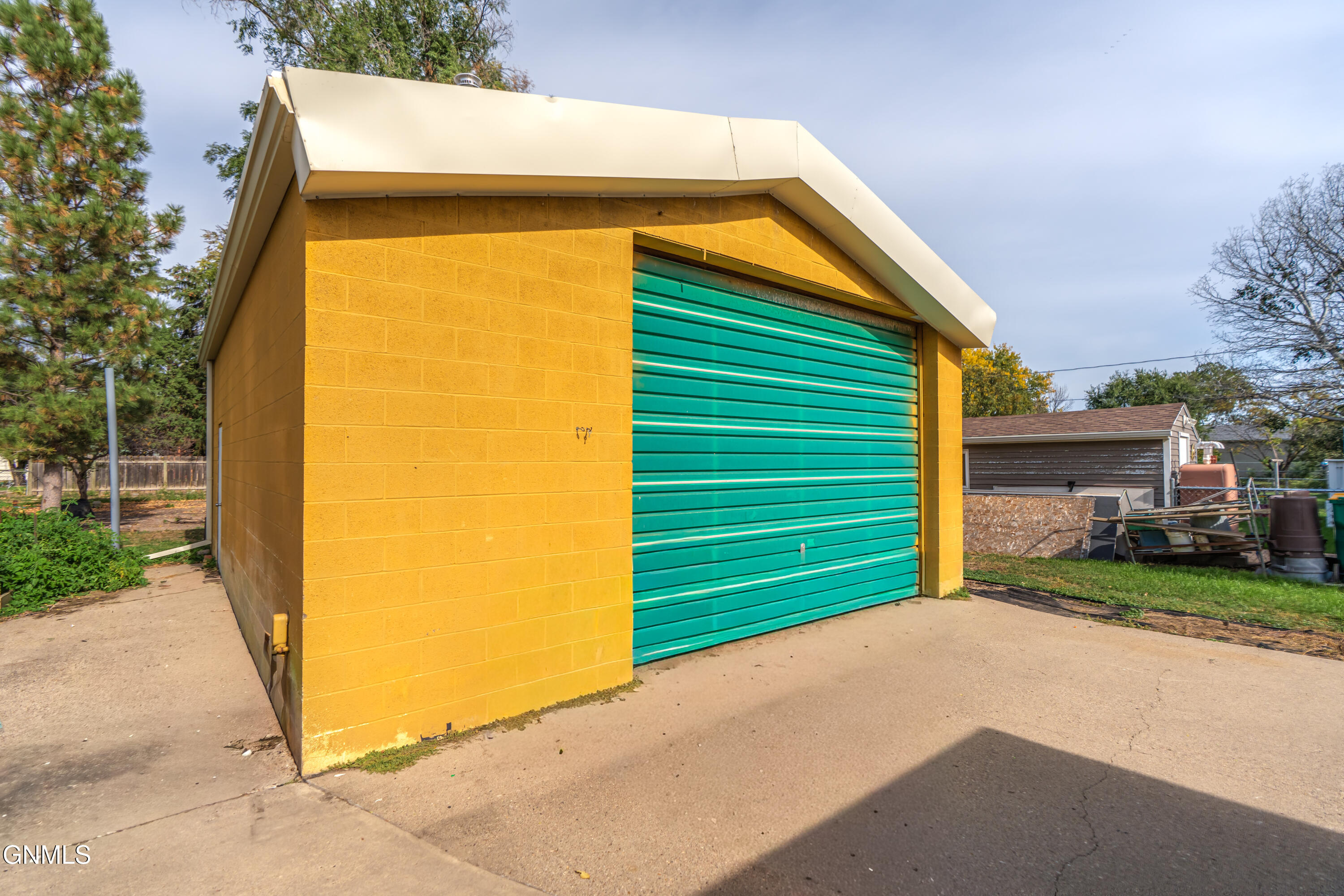 main property photo 62
