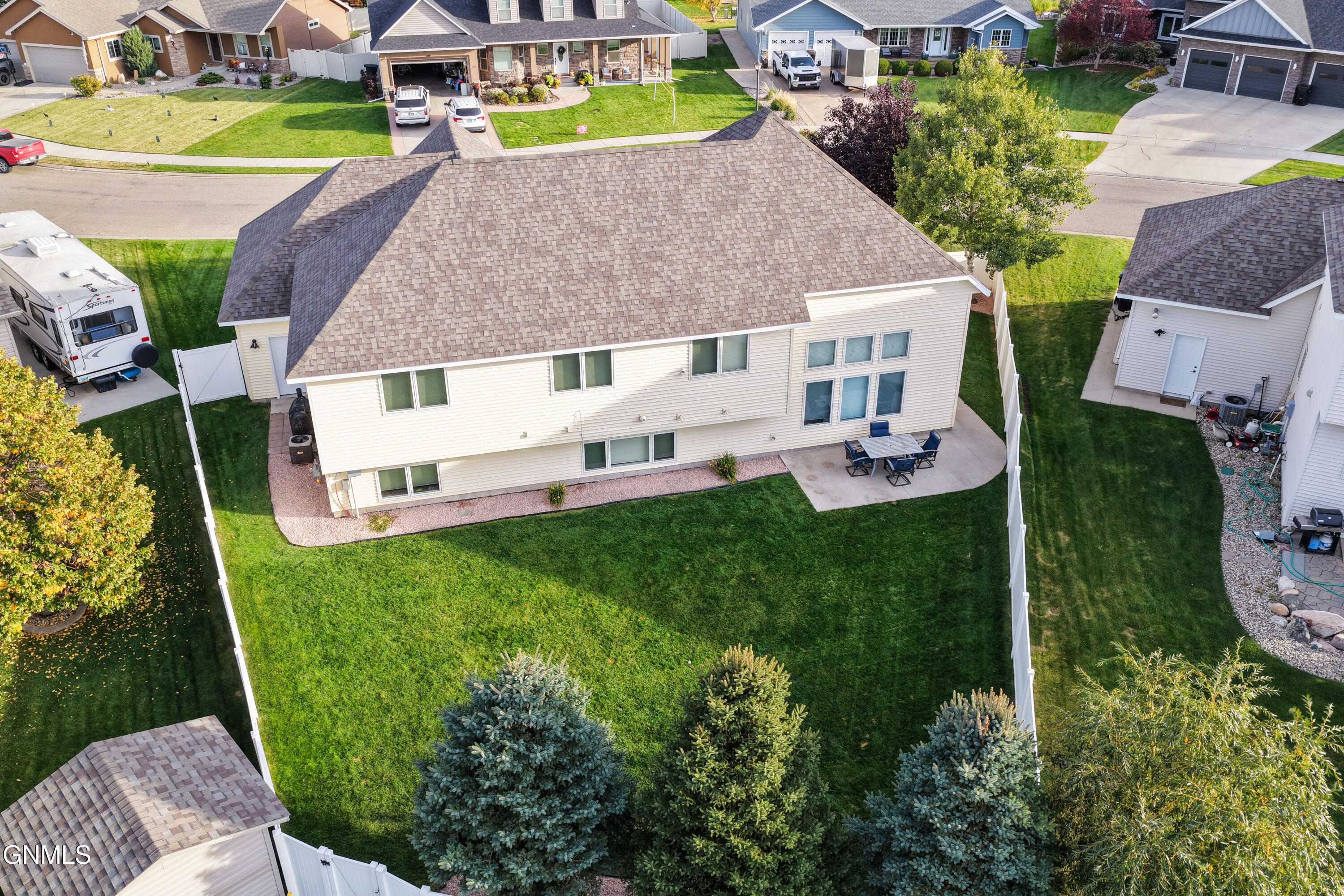 main property photo 47