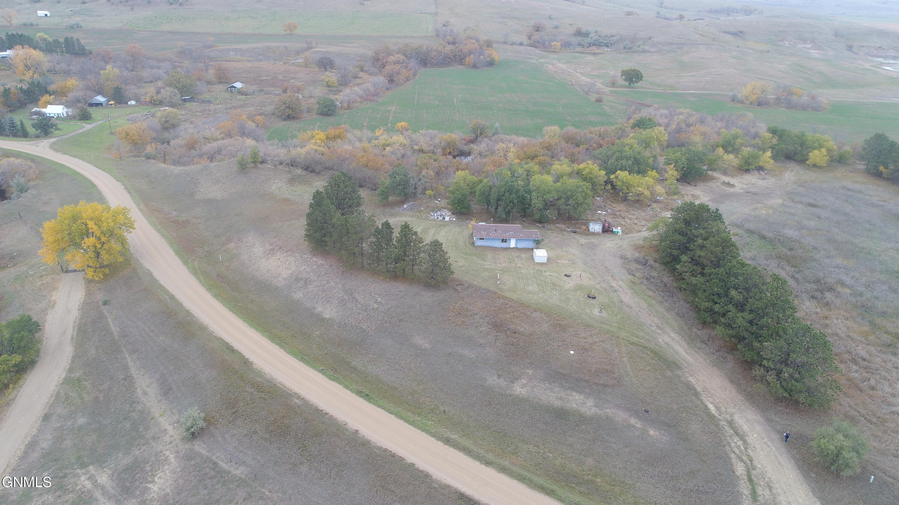 main property photo 7