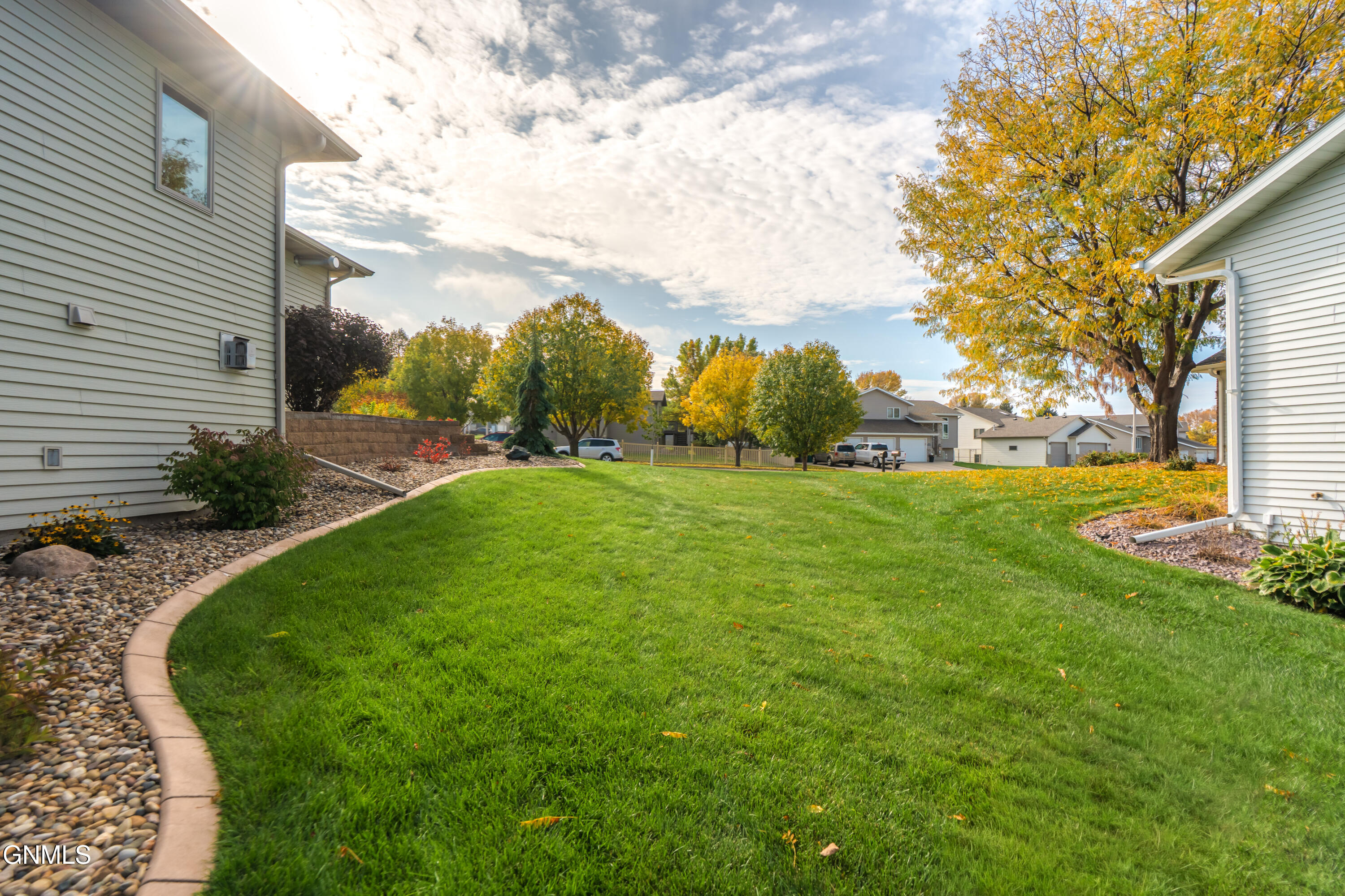 main property photo 88