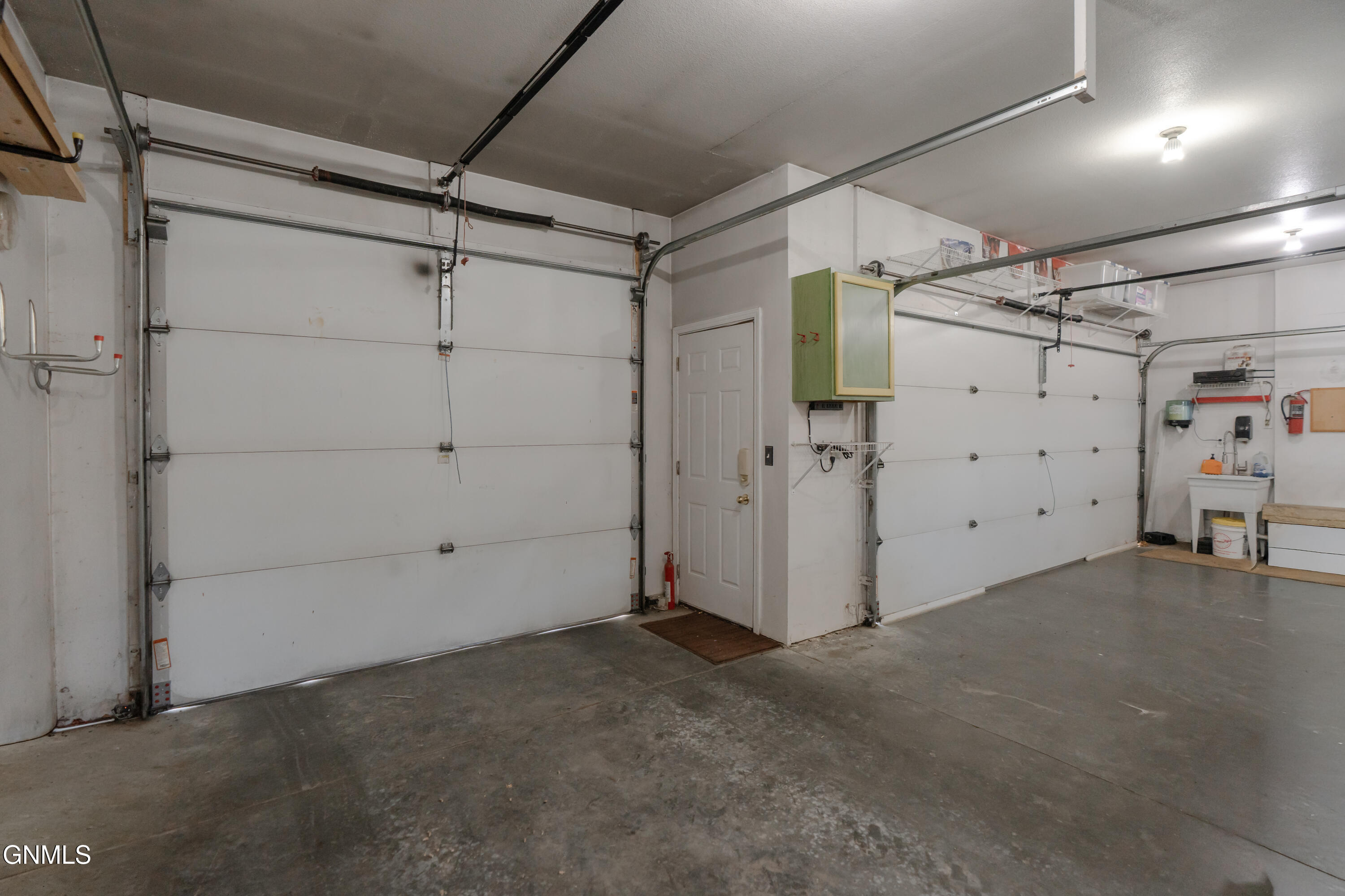main property photo 66