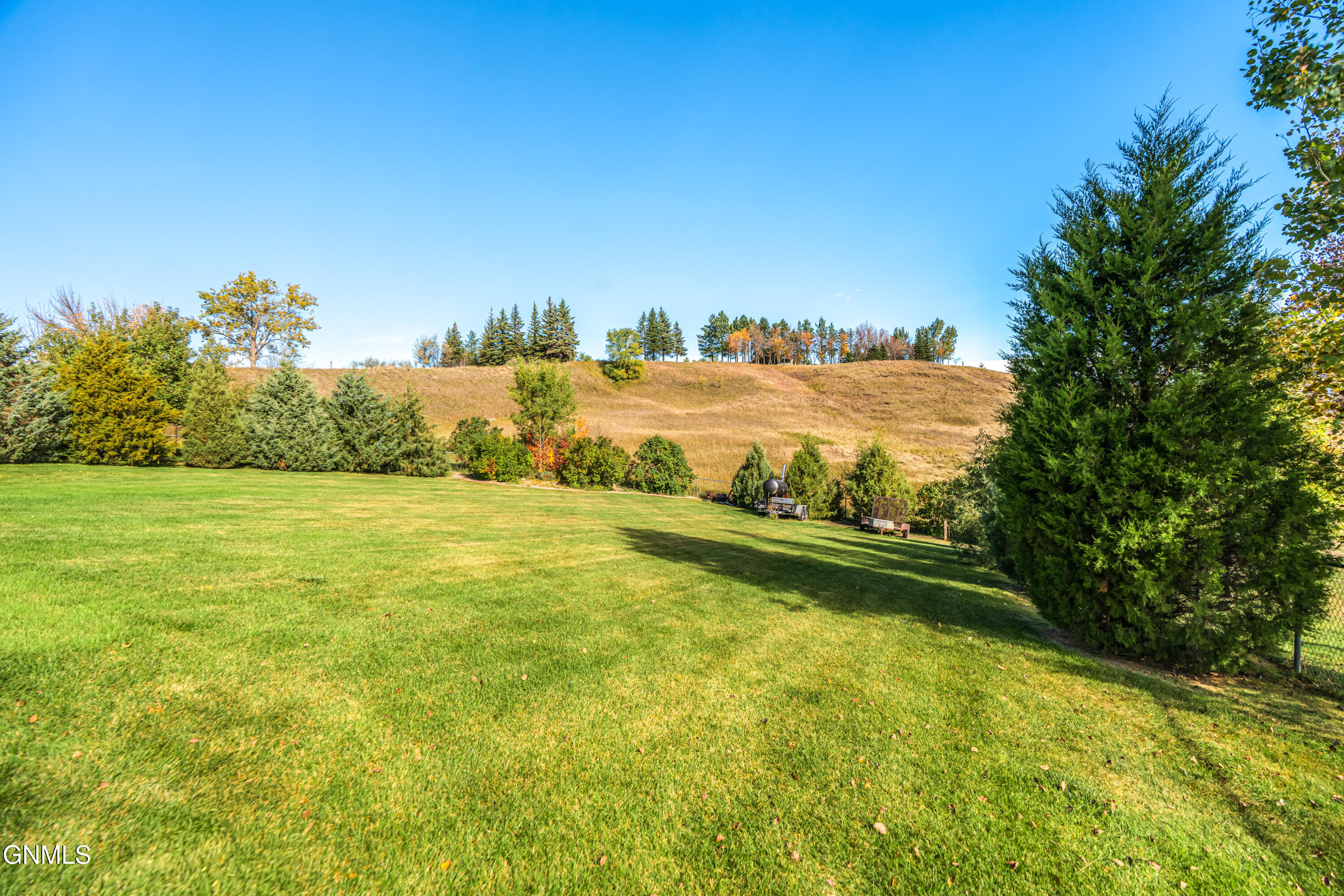 main property photo 75