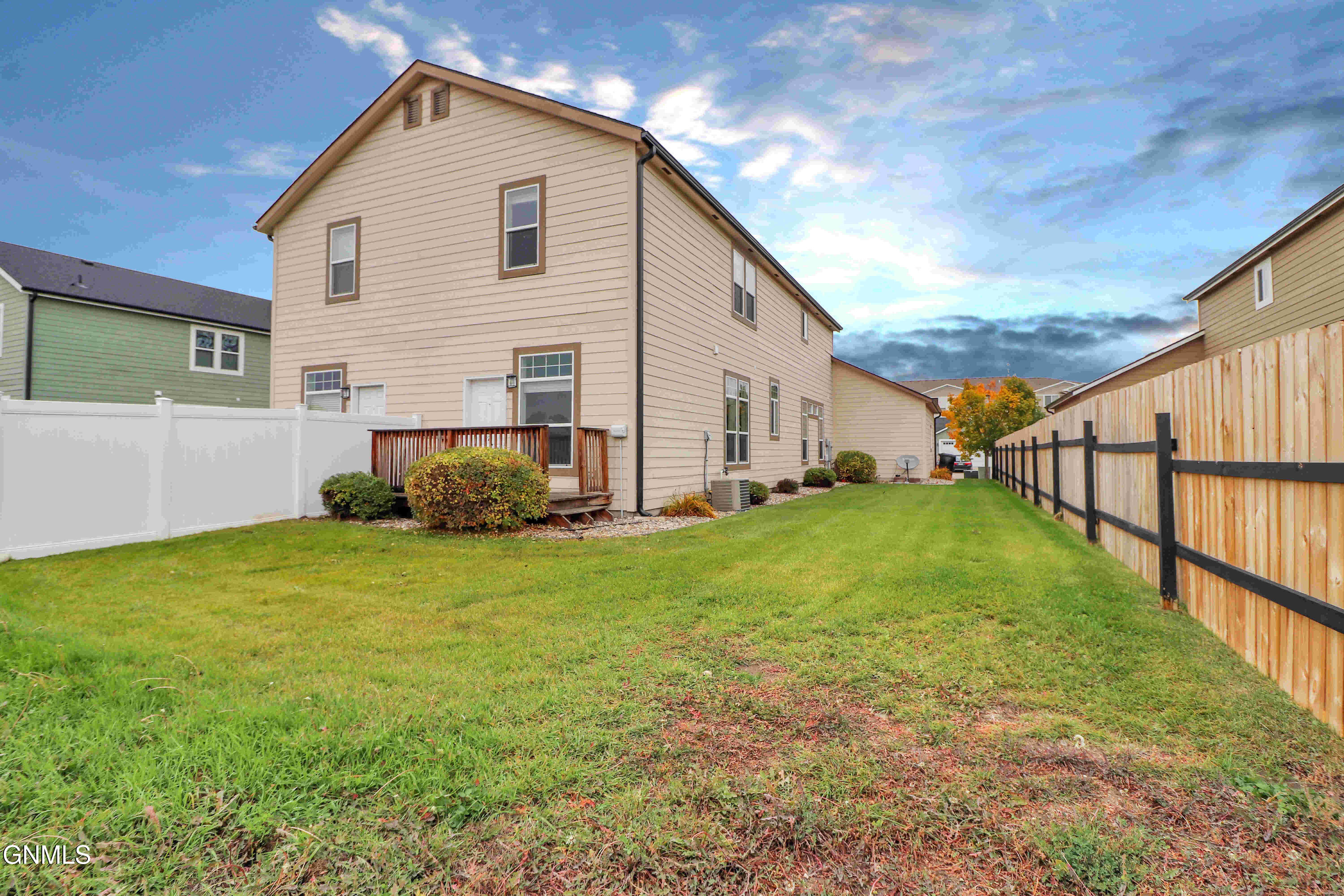 main property photo 3
