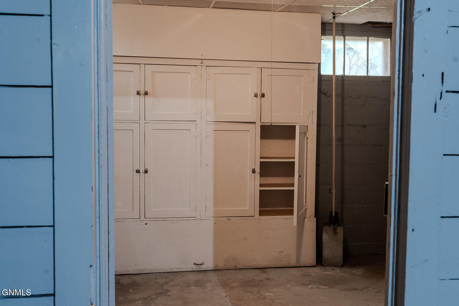 main property photo 37