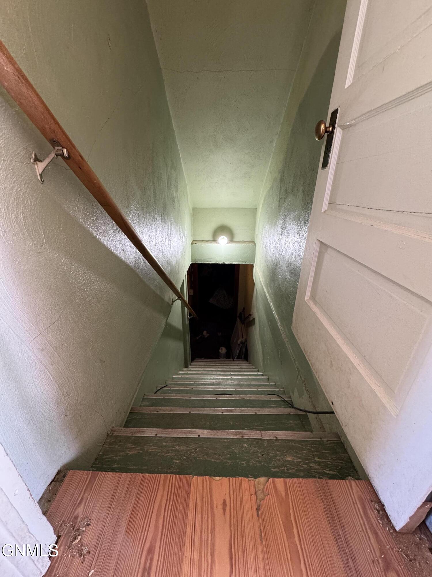 main property photo 18