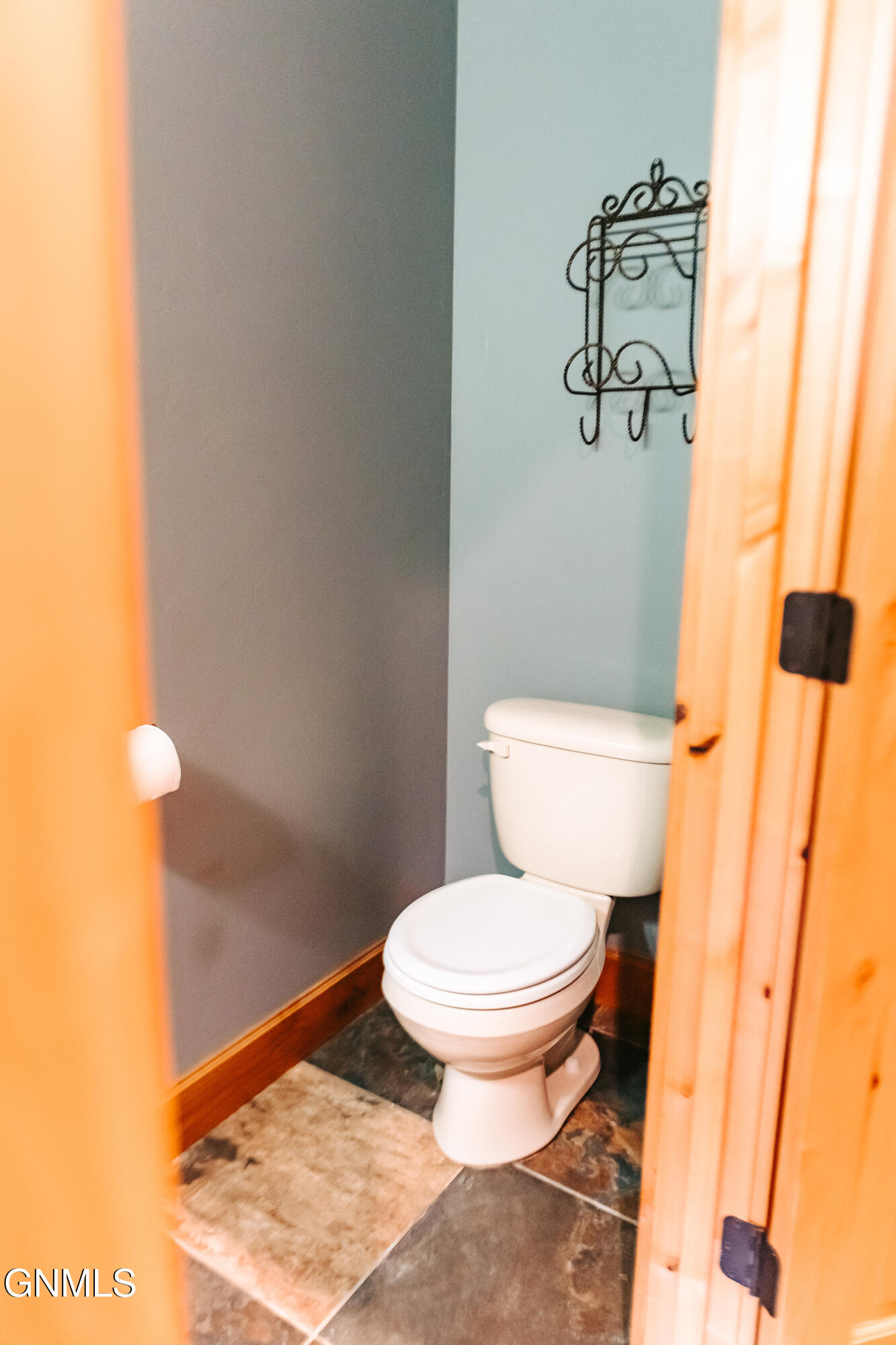 main property photo 8