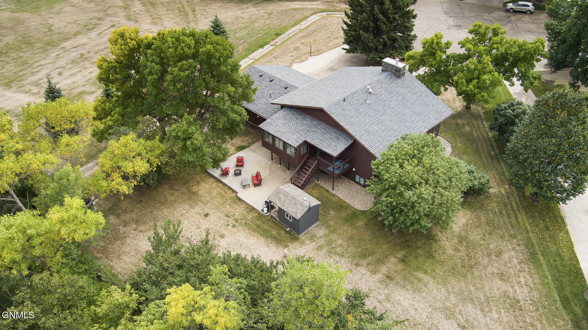main property photo 60