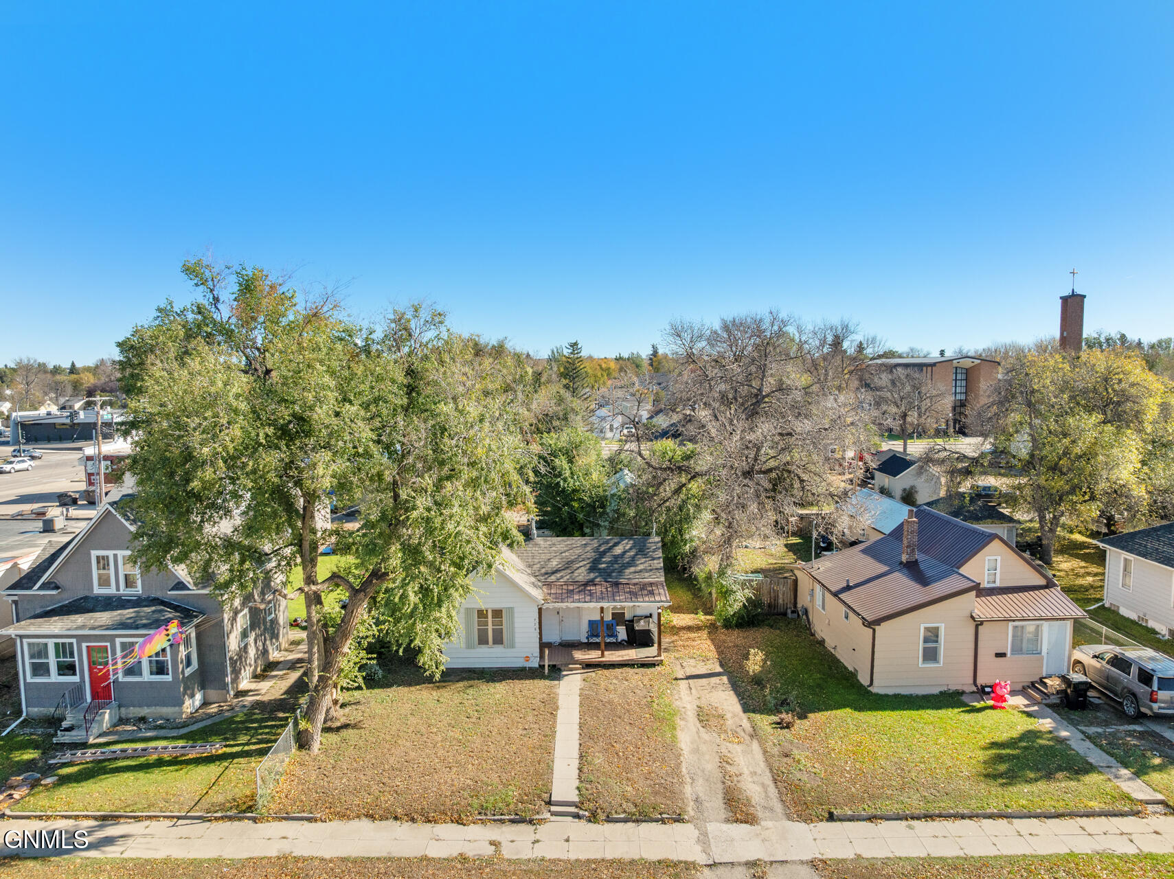 main property photo 4