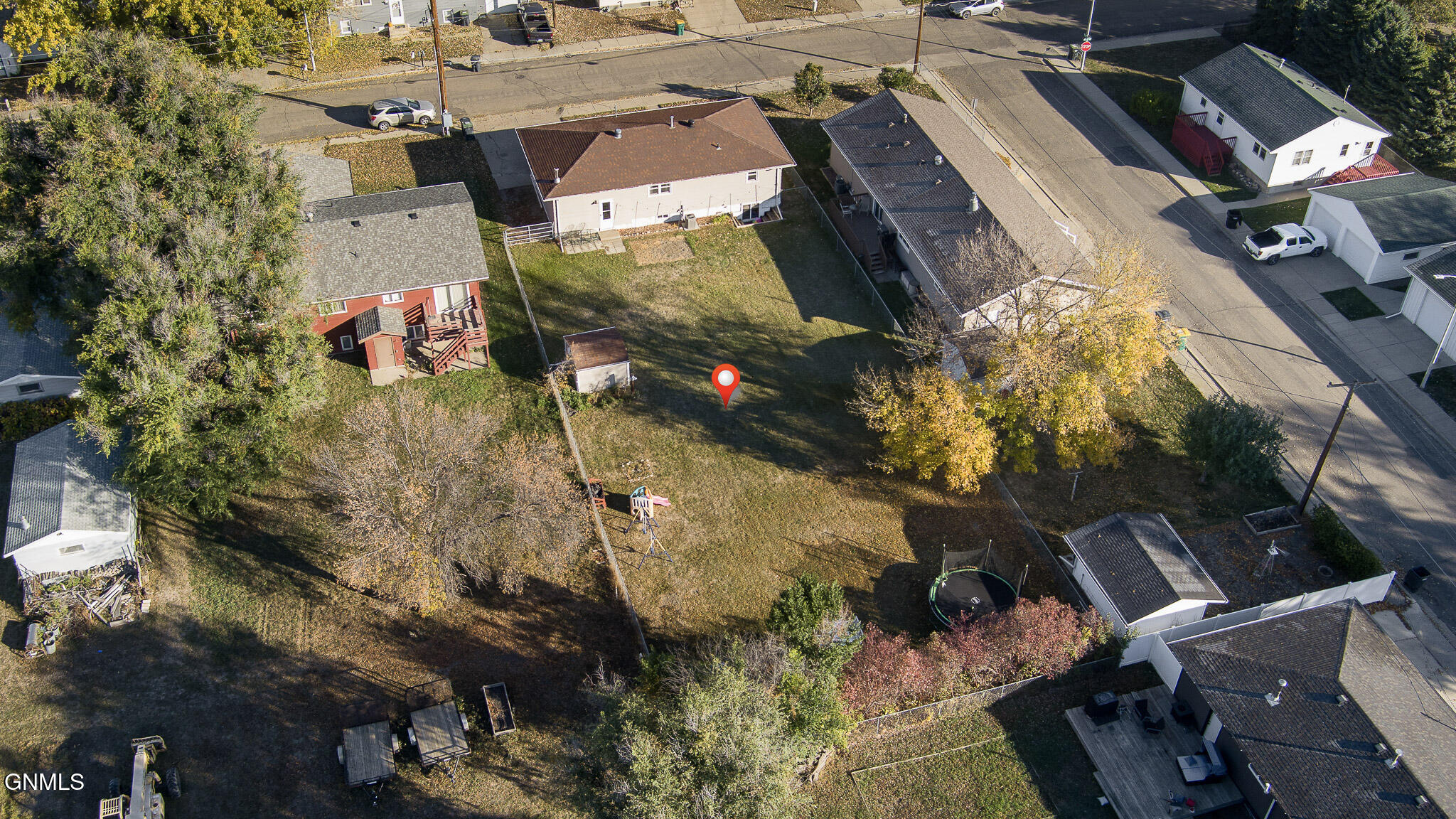 main property photo 37
