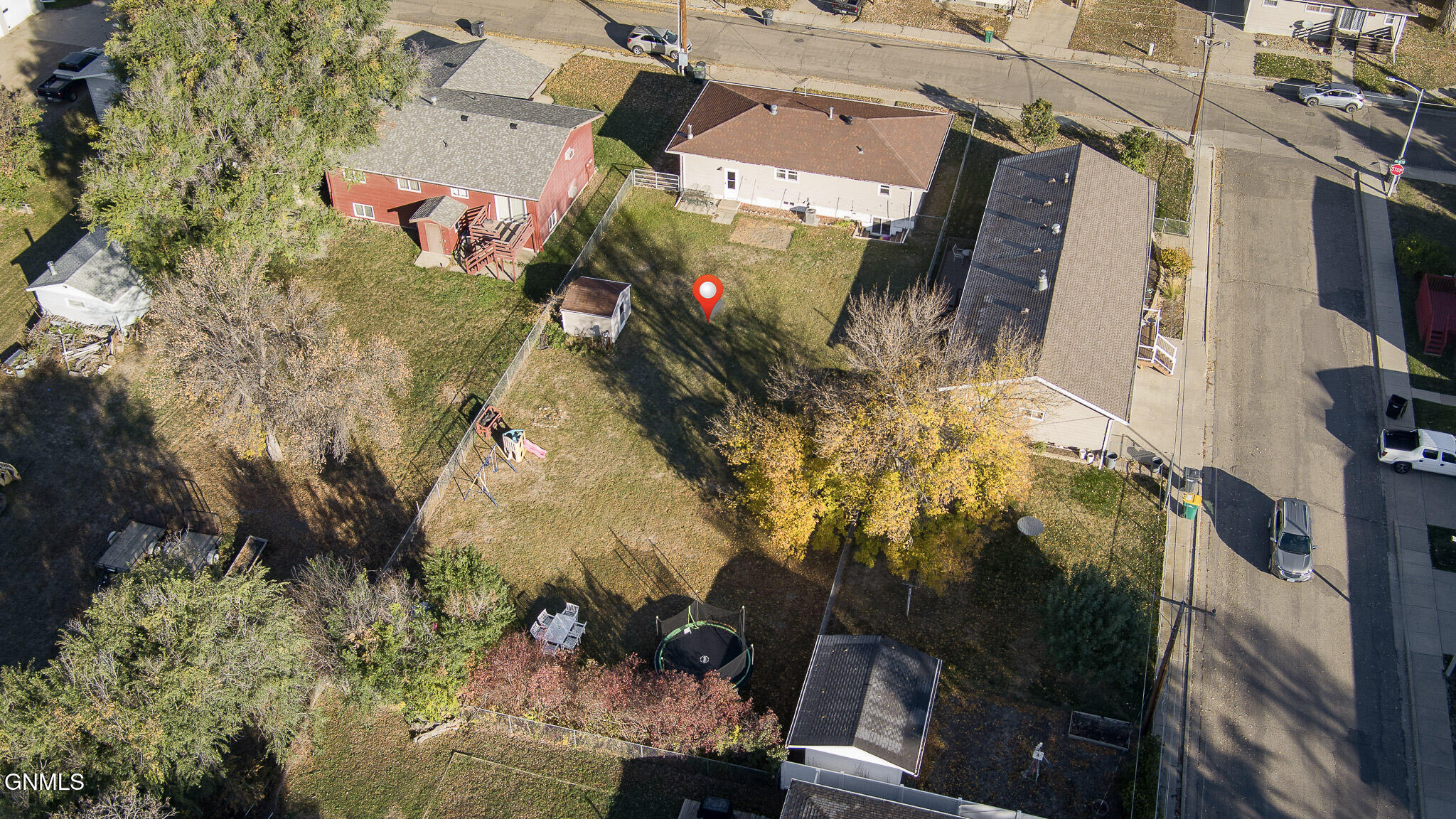 main property photo 38