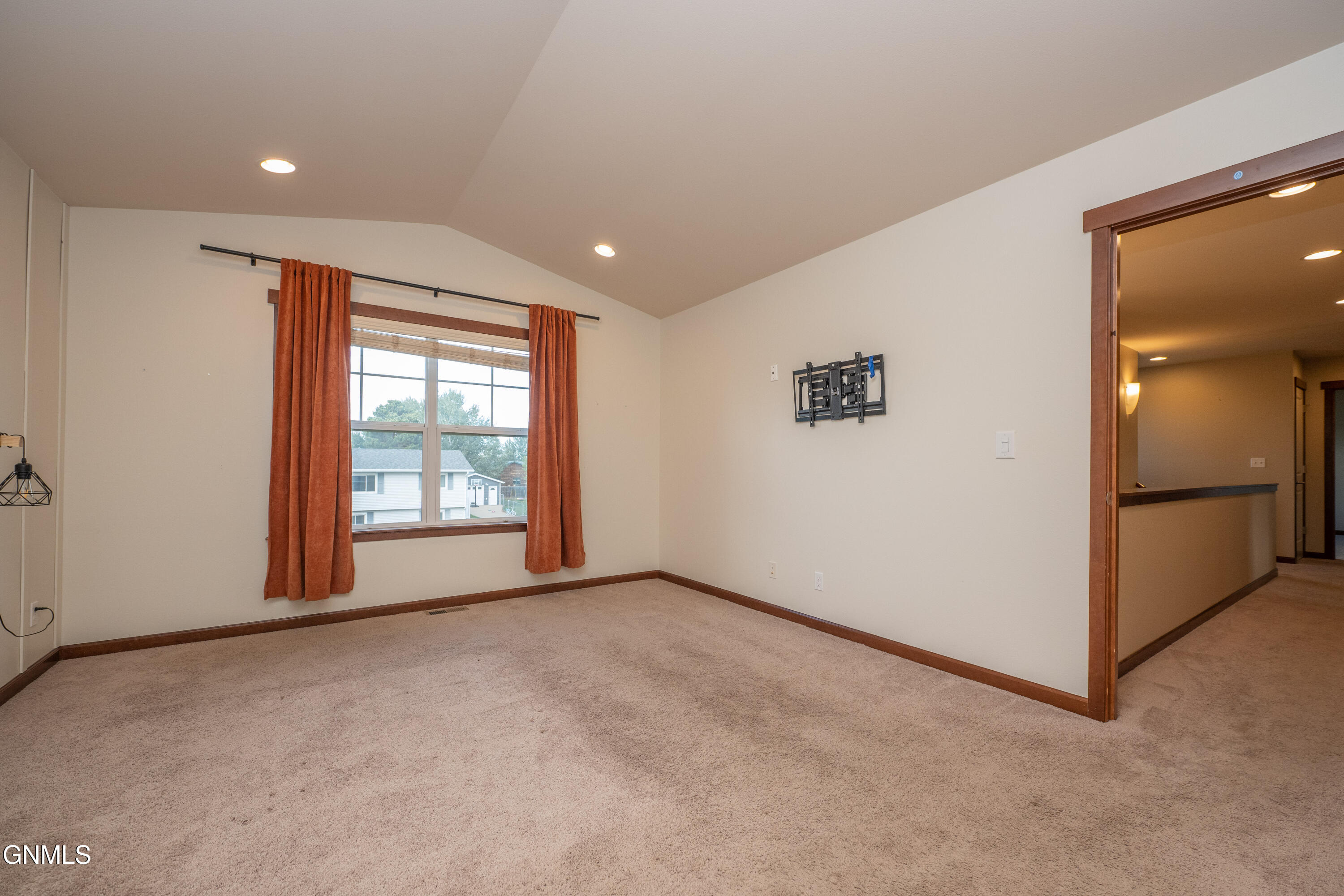 main property photo 64