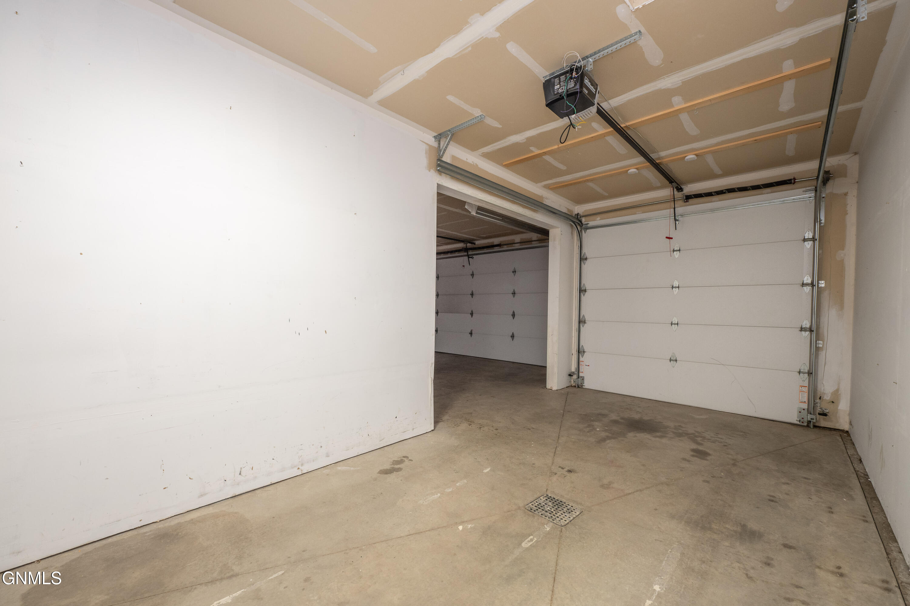 main property photo 68