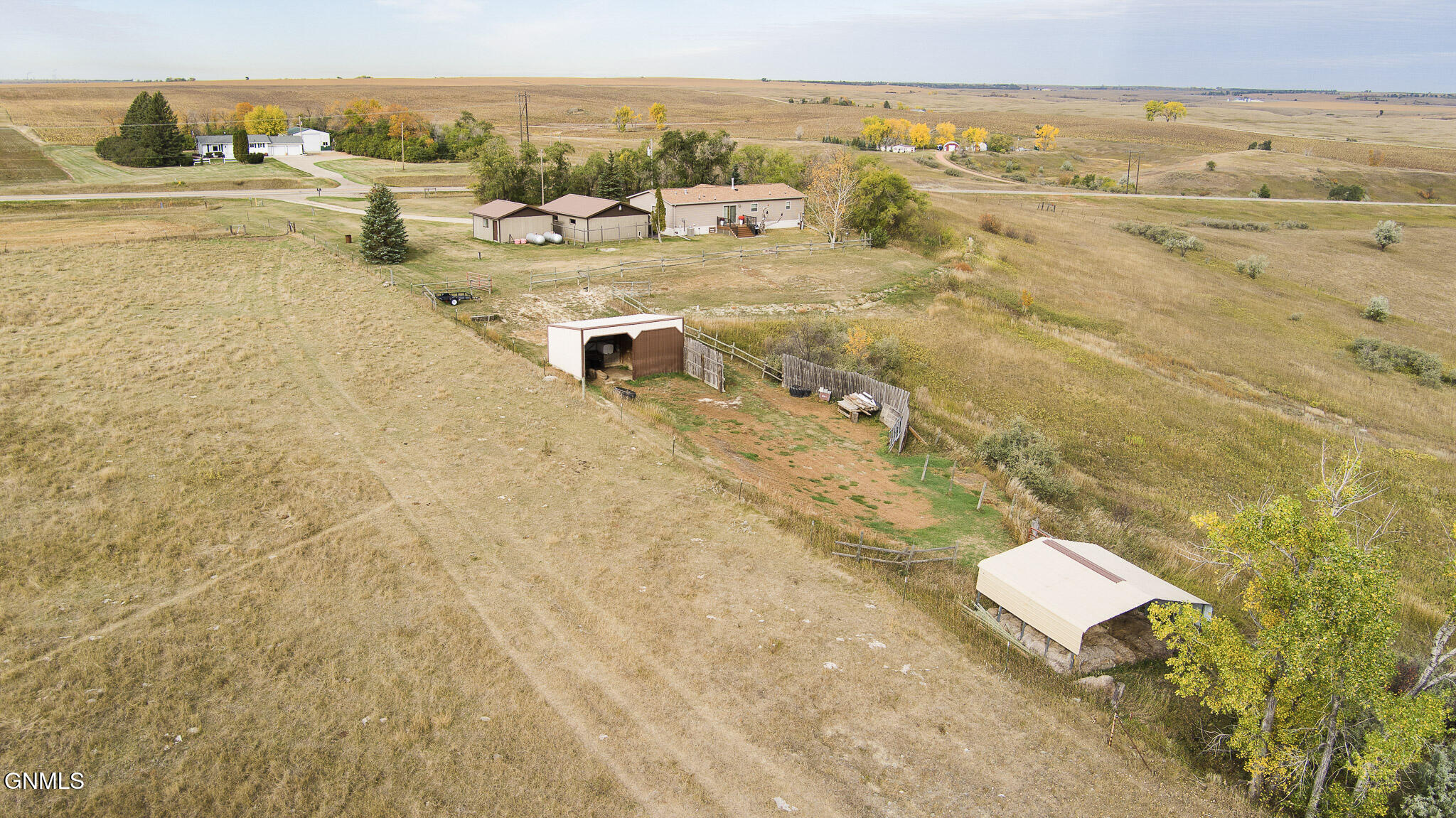 main property photo 41