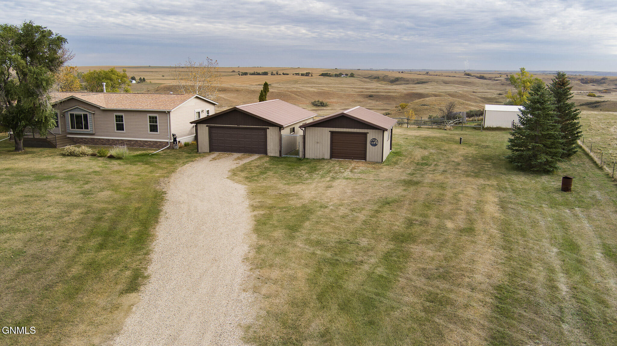 main property photo 48